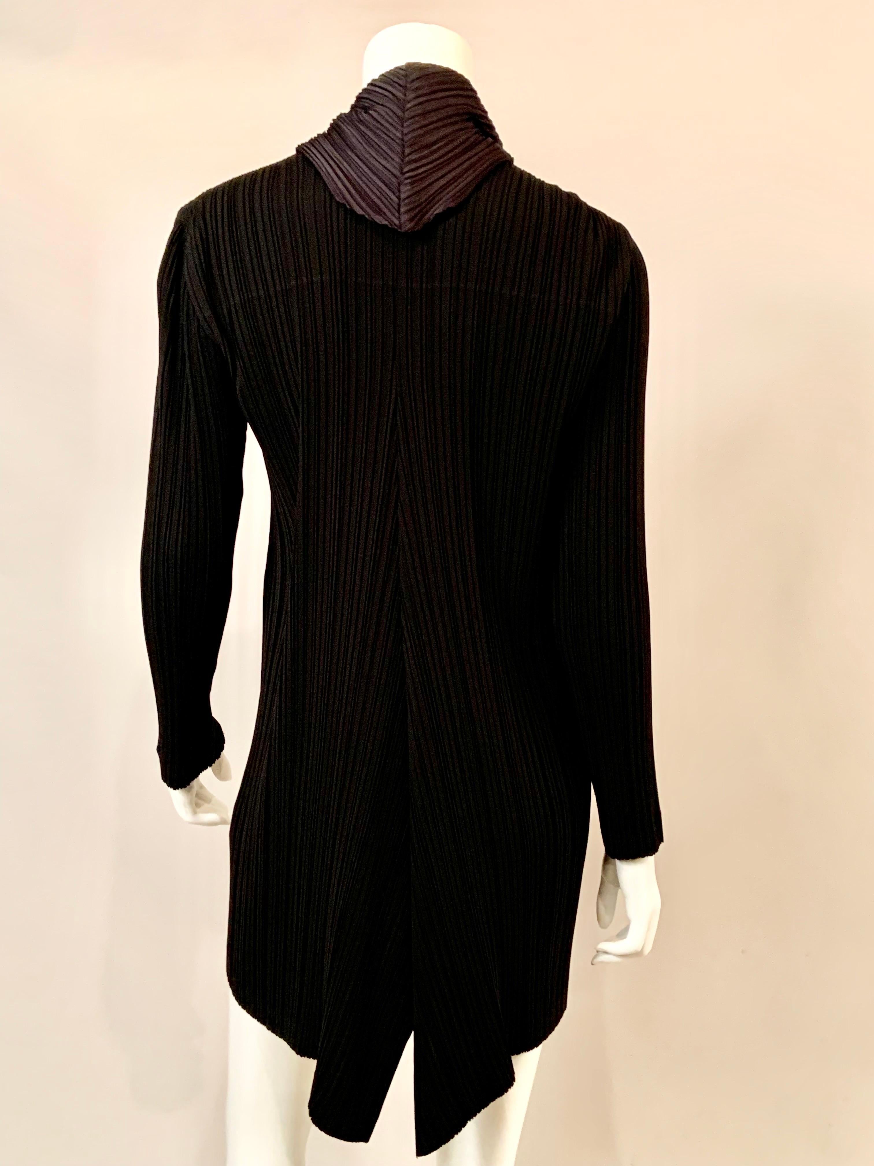 Issey Miyake Black Pleated Coat with Charcoal Grey Scarf For Sale 3