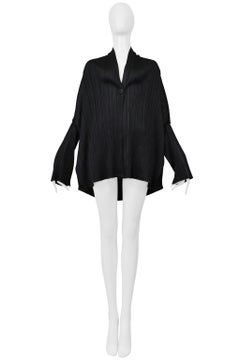 Issey Miyake Black Pleated Diamond Back Shell Jacket With One Button