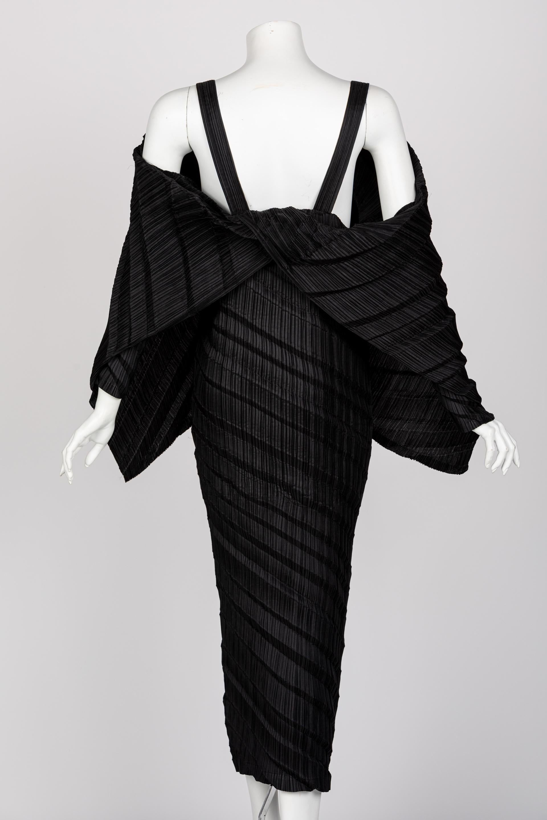 Women's Issey Miyake Black Pleated Sculptural Dress, 1990s
