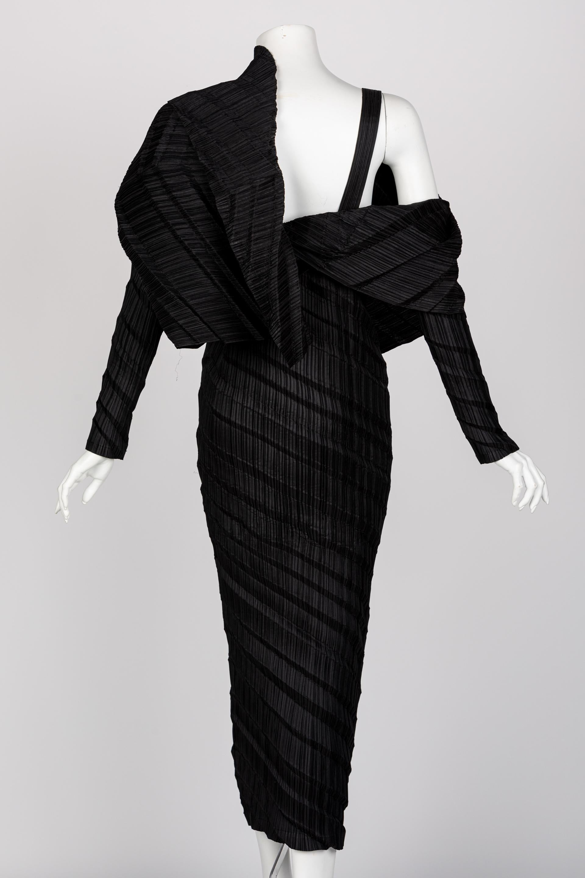 Issey Miyake Black Pleated Sculptural Dress, 1990s 1