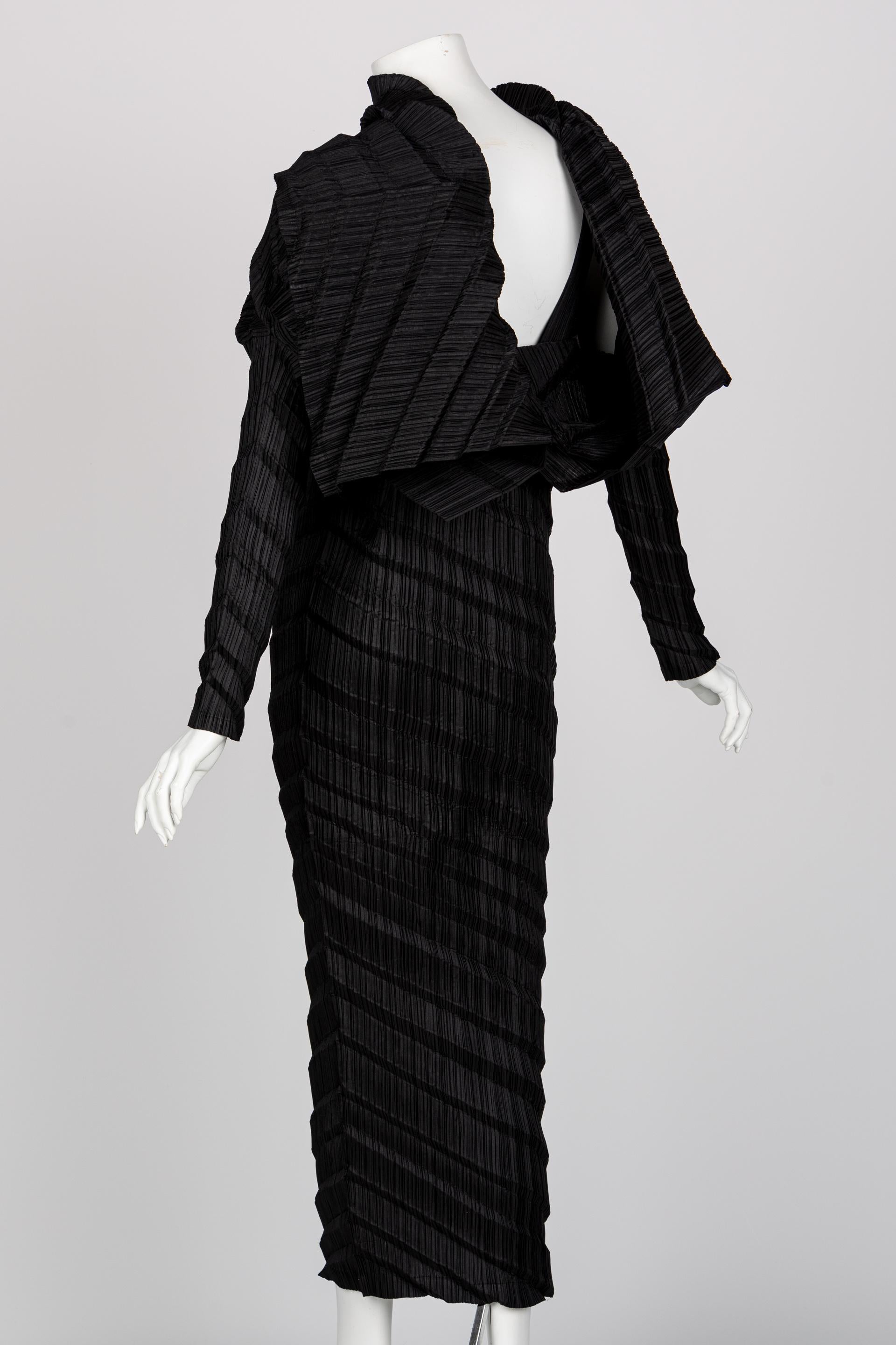 Issey Miyake Black Pleated Sculptural Dress, 1990s 2