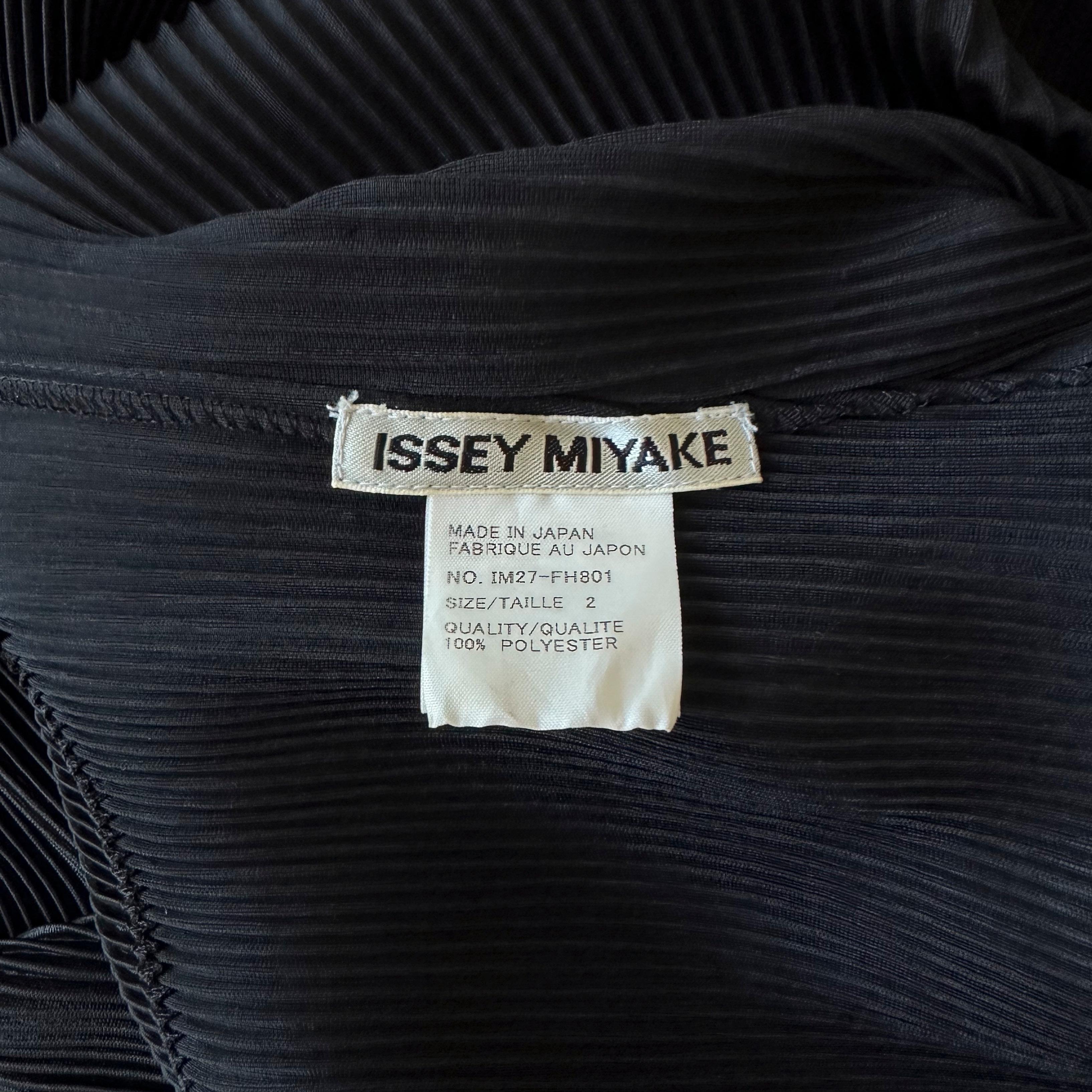 De las mujeres Issey Miyake Vestido Escultural Plisado Negro, S/S 1992 en venta