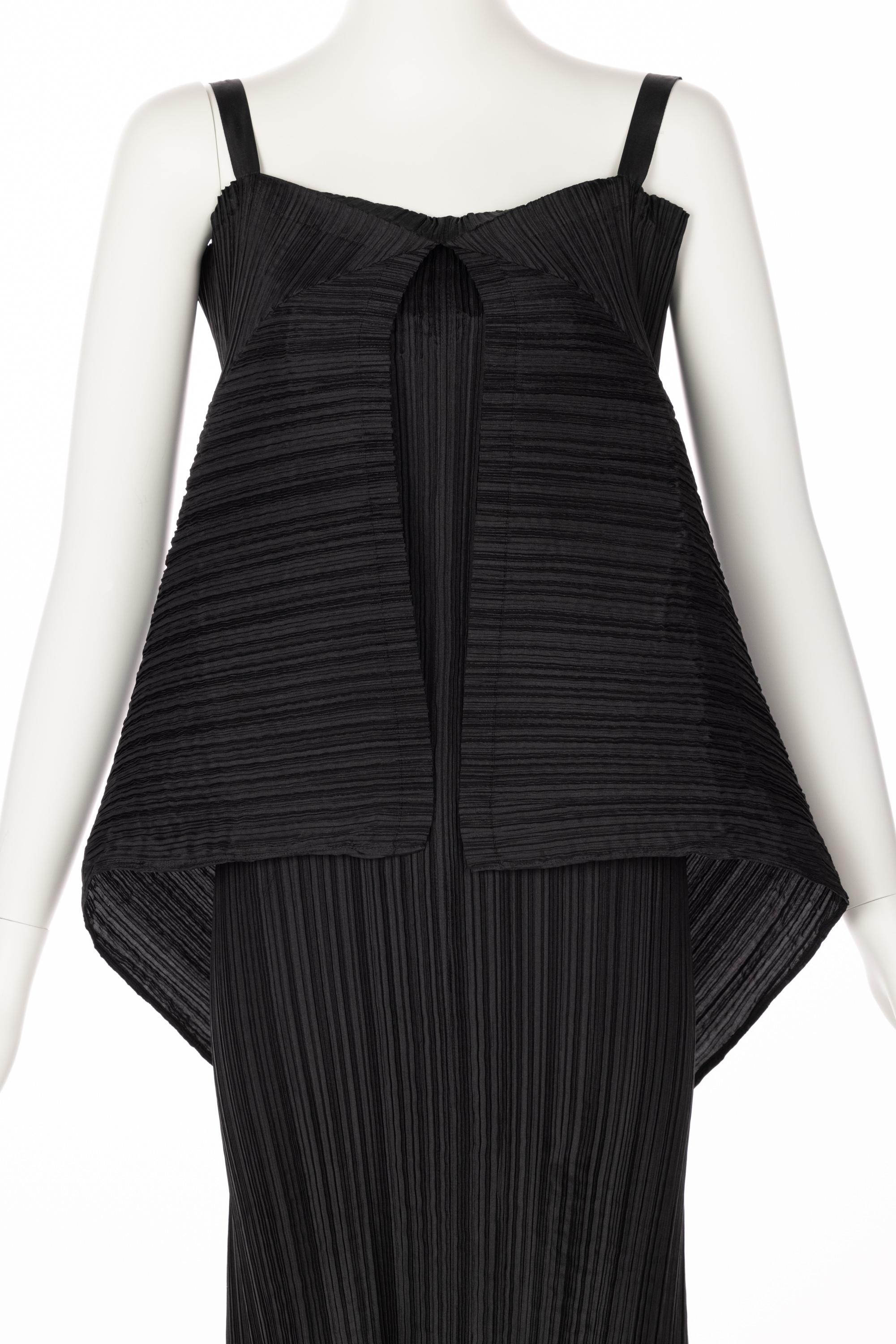 Issey Miyake Black Pleated Sculptural Maxi Dress, 1990s Museum Collection For Sale 5