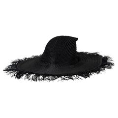 Chapeau FEDORA plissé à franges en polyester noir Issey Miyake, taille 58