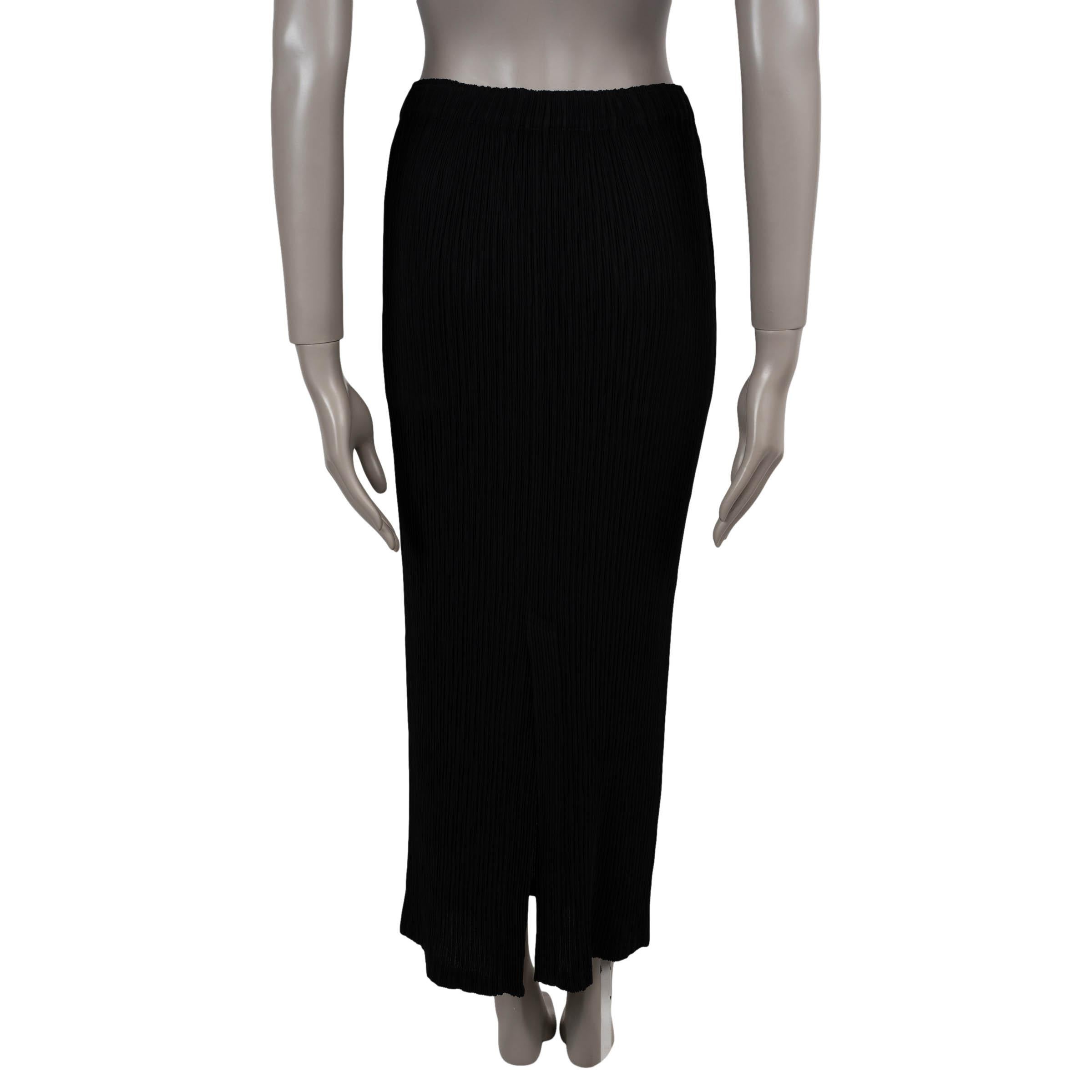 ISSEY MIYAKE schwarzer Polyester HATCHING PLEATS MAXI-Rock 3 L (Schwarz) im Angebot