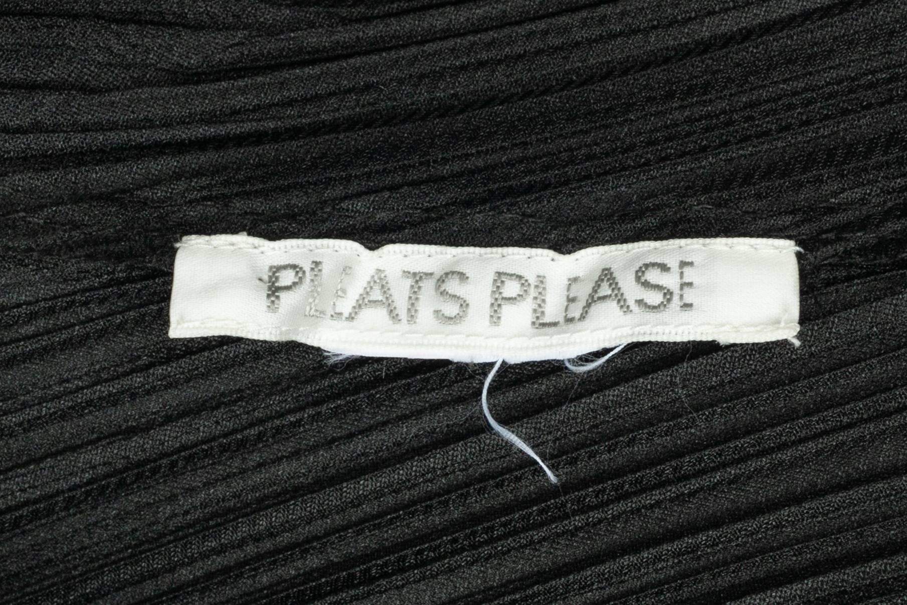 Issey Miyake black set Pleats Please en vente 10