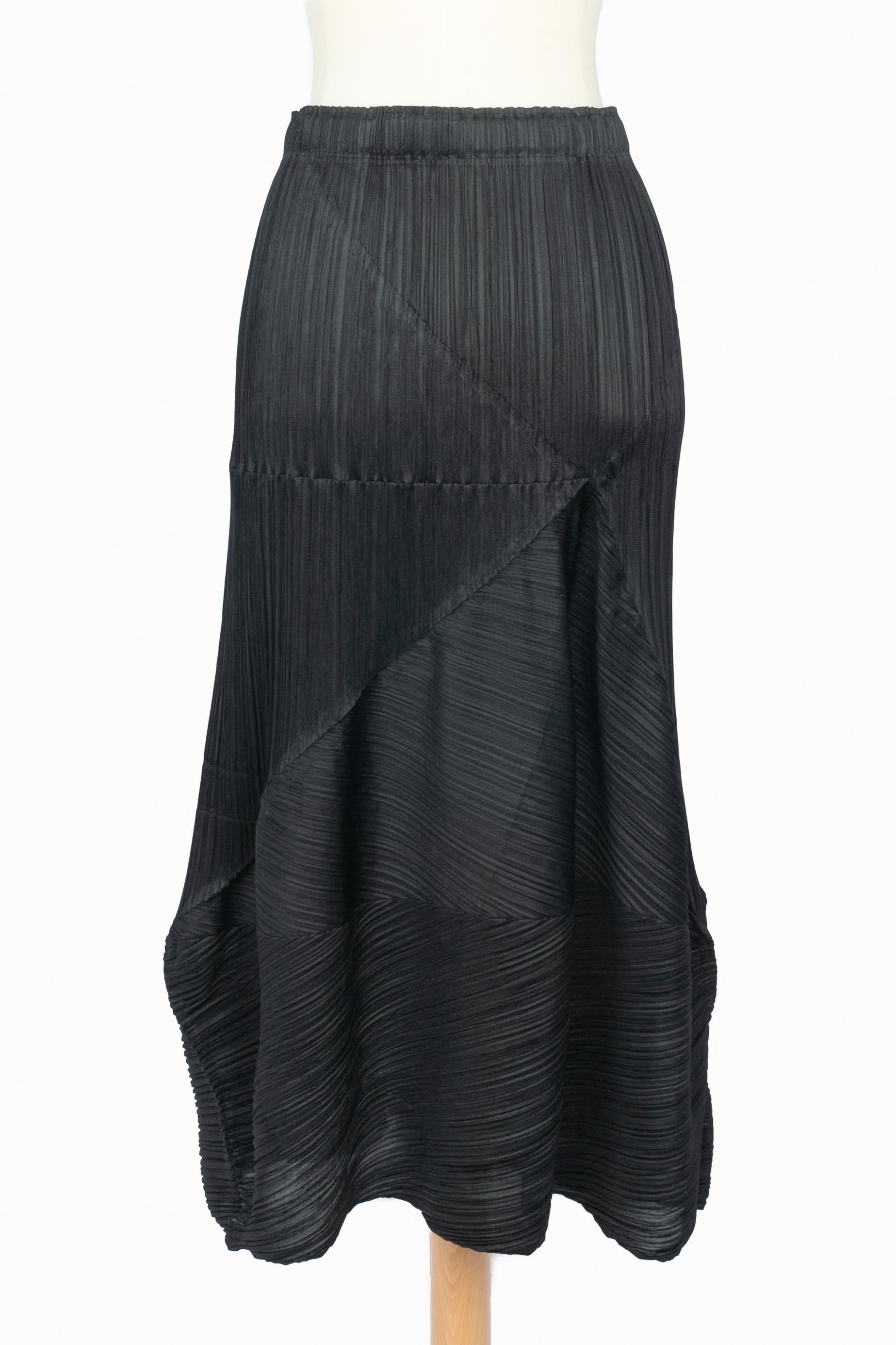 Issey Miyake black set Pleats Please Pour femmes en vente