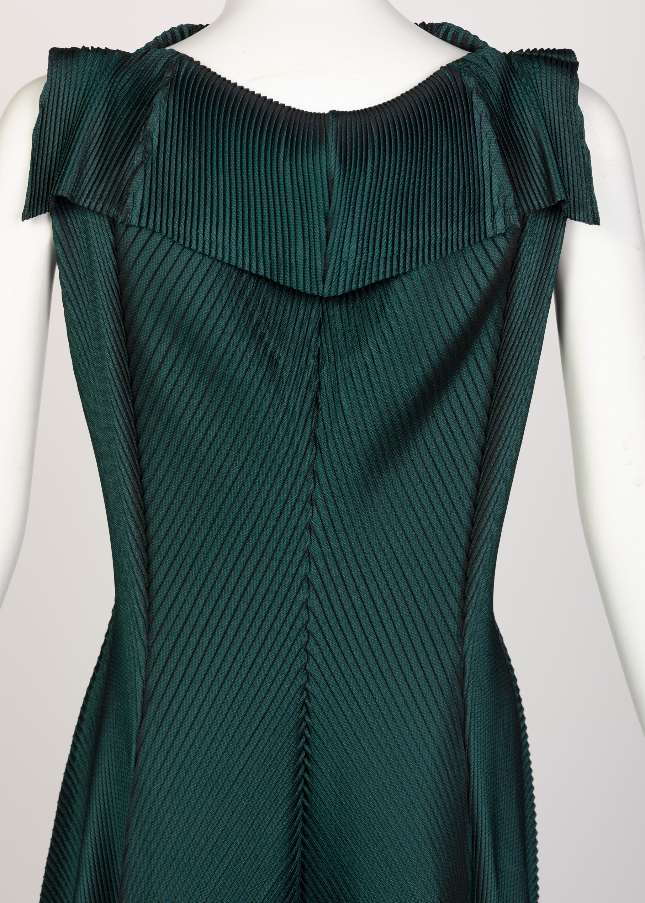 Issey Miyake Blue Green Pleated Sleeveless Dress In Excellent Condition In Boca Raton, FL