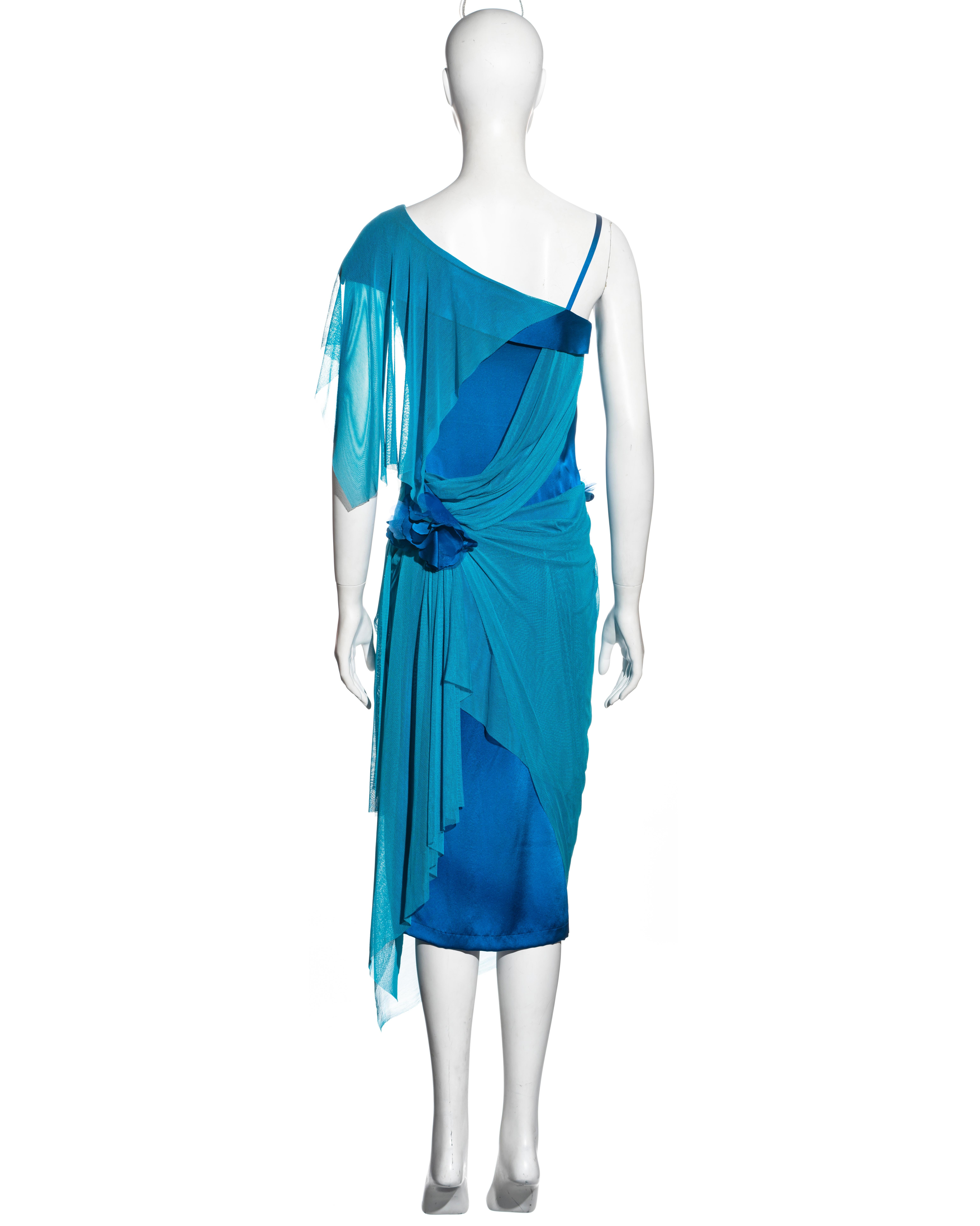 Blaues Seidenkleid von Issey Miyake mit drapiertem Netzüberzug, Frühjahr/Sommer 2005 im Angebot 5