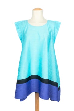 Issey Miyake blue top Pleats Please
