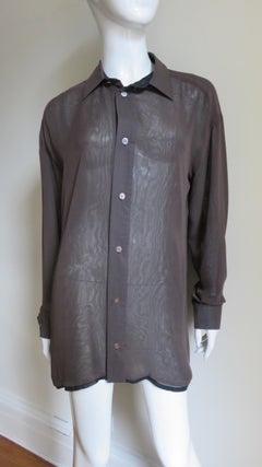 Issey Miyake - Camicia a doppio strato nera e marrone