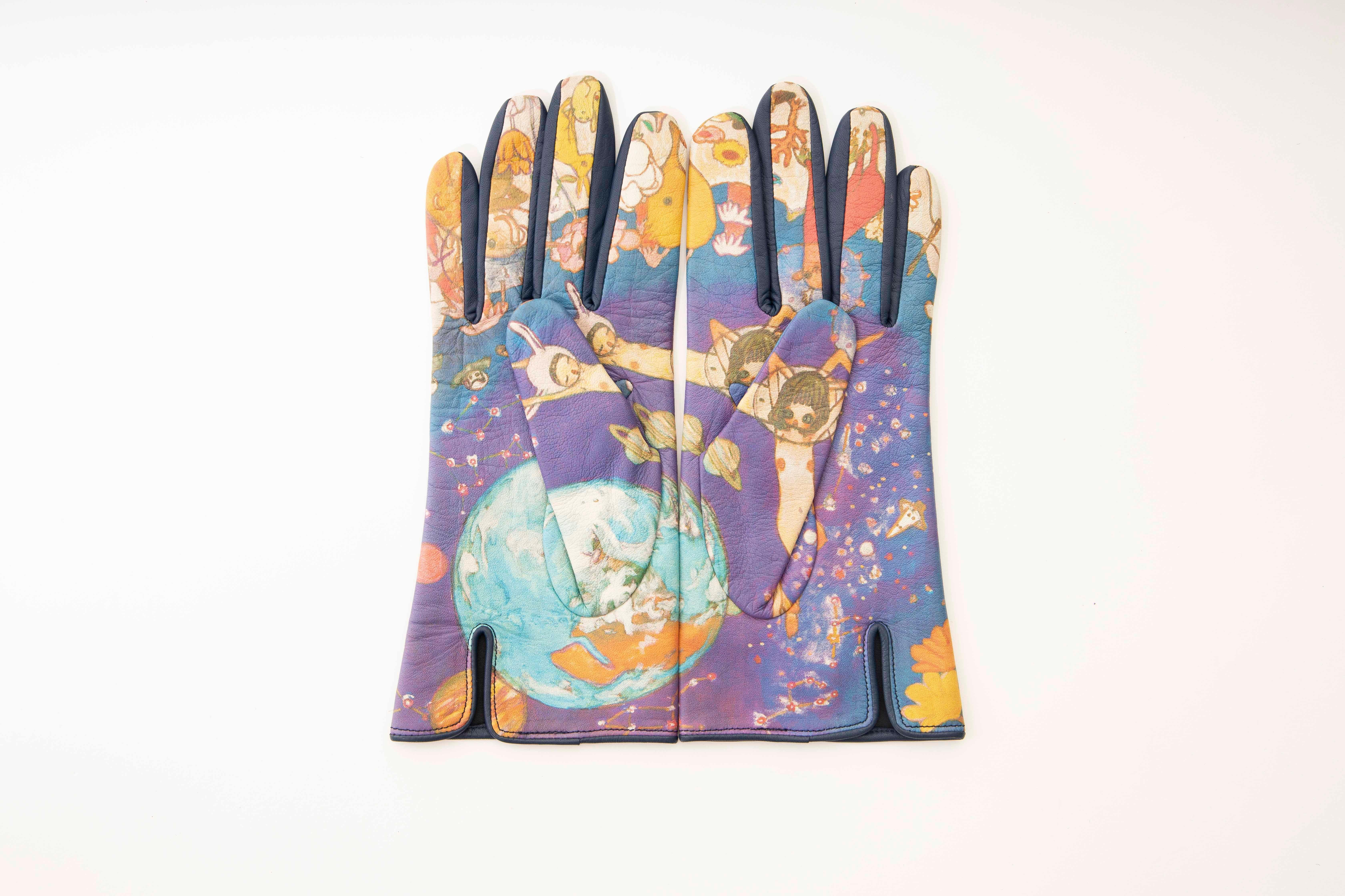 issey miyake gloves