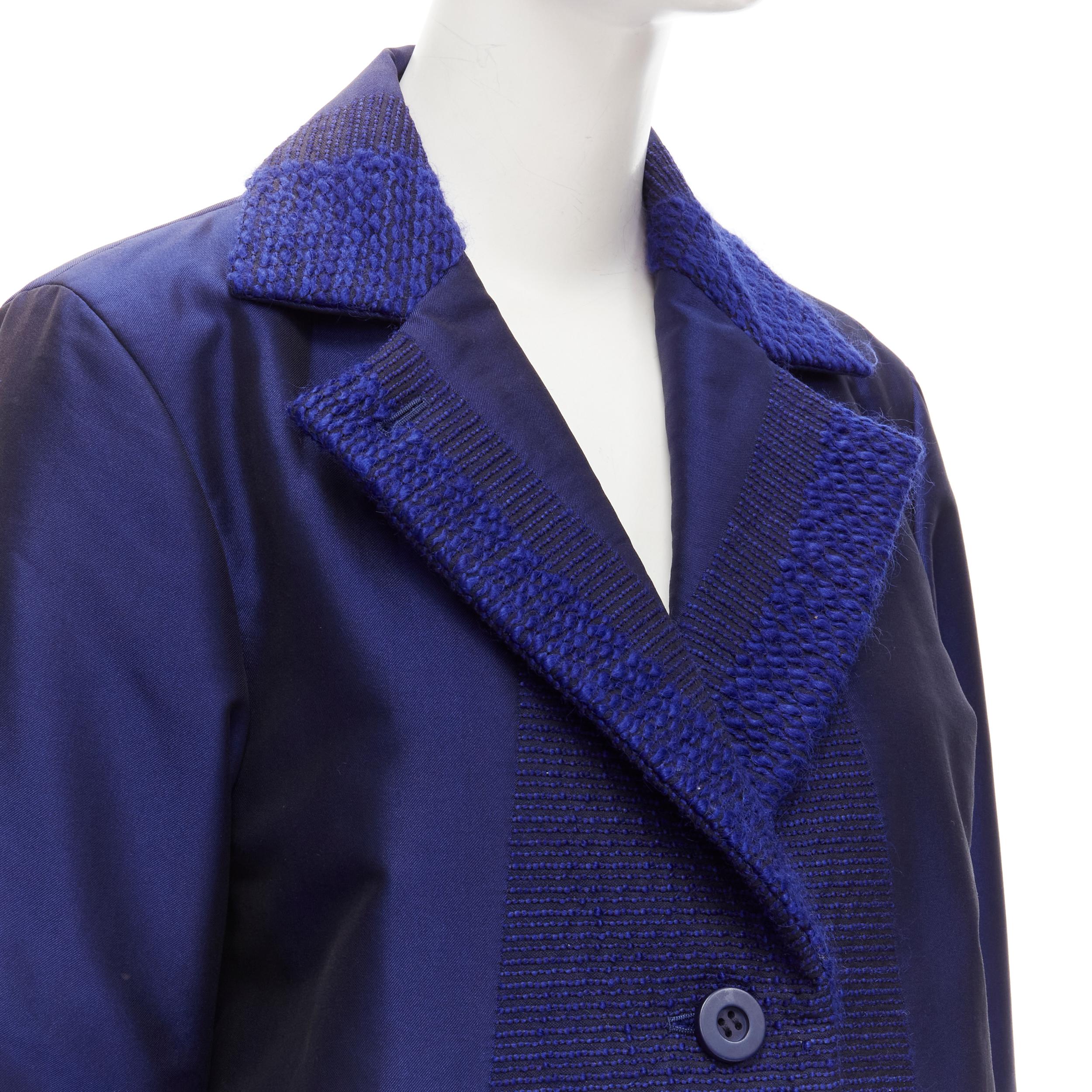 ISSEY MIYAKE Kobaltblauer Jackenmantel aus Taft und Tweed mit mehreren Texturen M
Referenz: TGAS/C01664
Marke: Issey Miyake
MATERIAL: Baumwolle, Mohair
Farbe: Blau
Muster: Solide
Verschluss: Knopf
Innenfutter: Stoff
Zusätzliche Details: Zwei