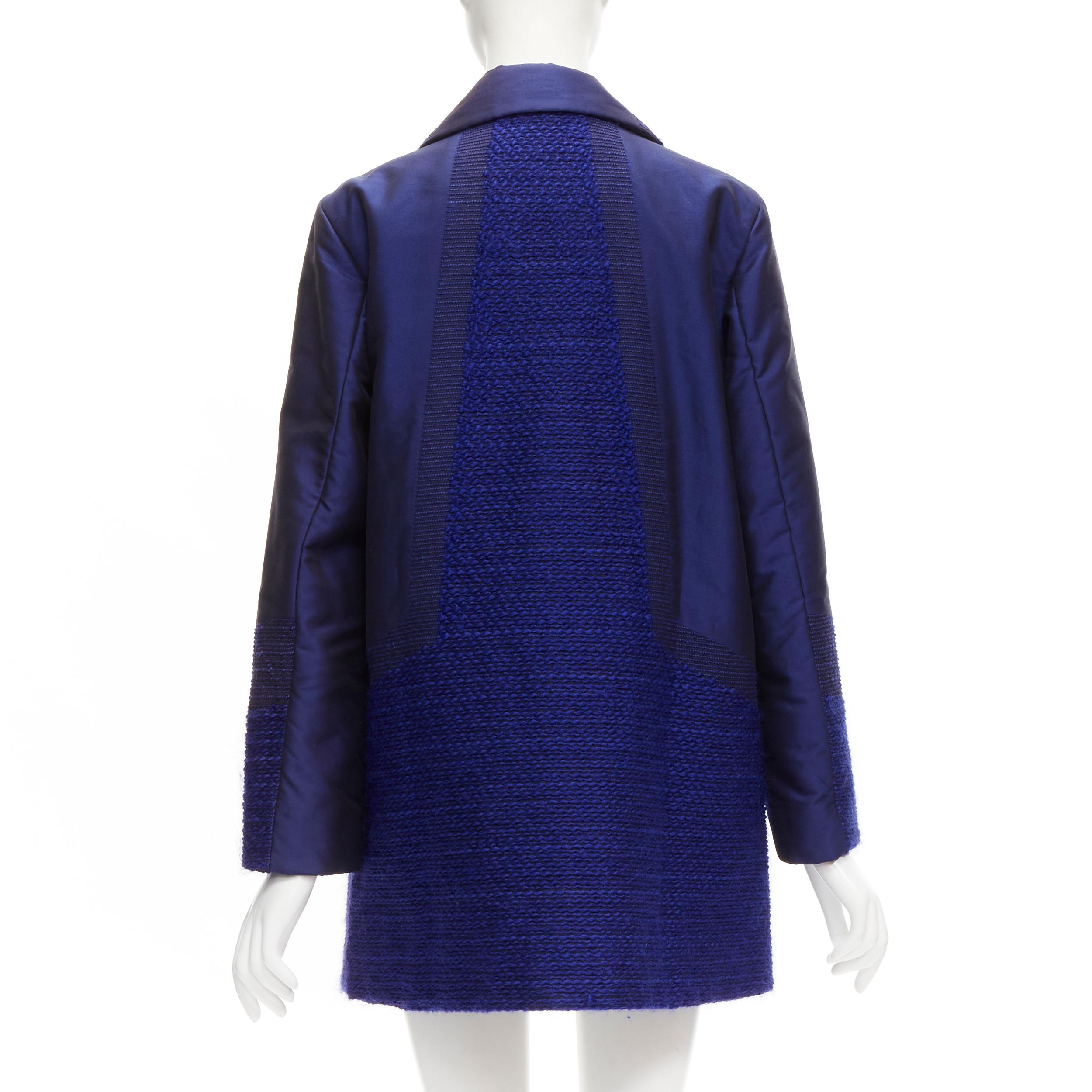 Issey Miyake, giacca a bozzolo in taffettà blu cobalto e tweed a trama multipla M in vendita 1
