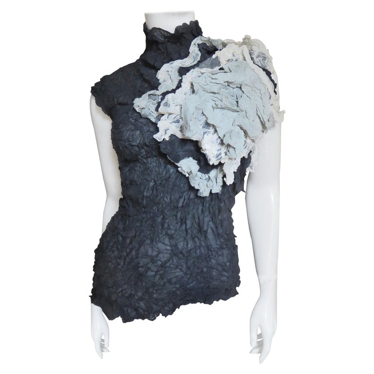 Issey Miyake Color Block Flower Applique Top For Sale at 1stdibs