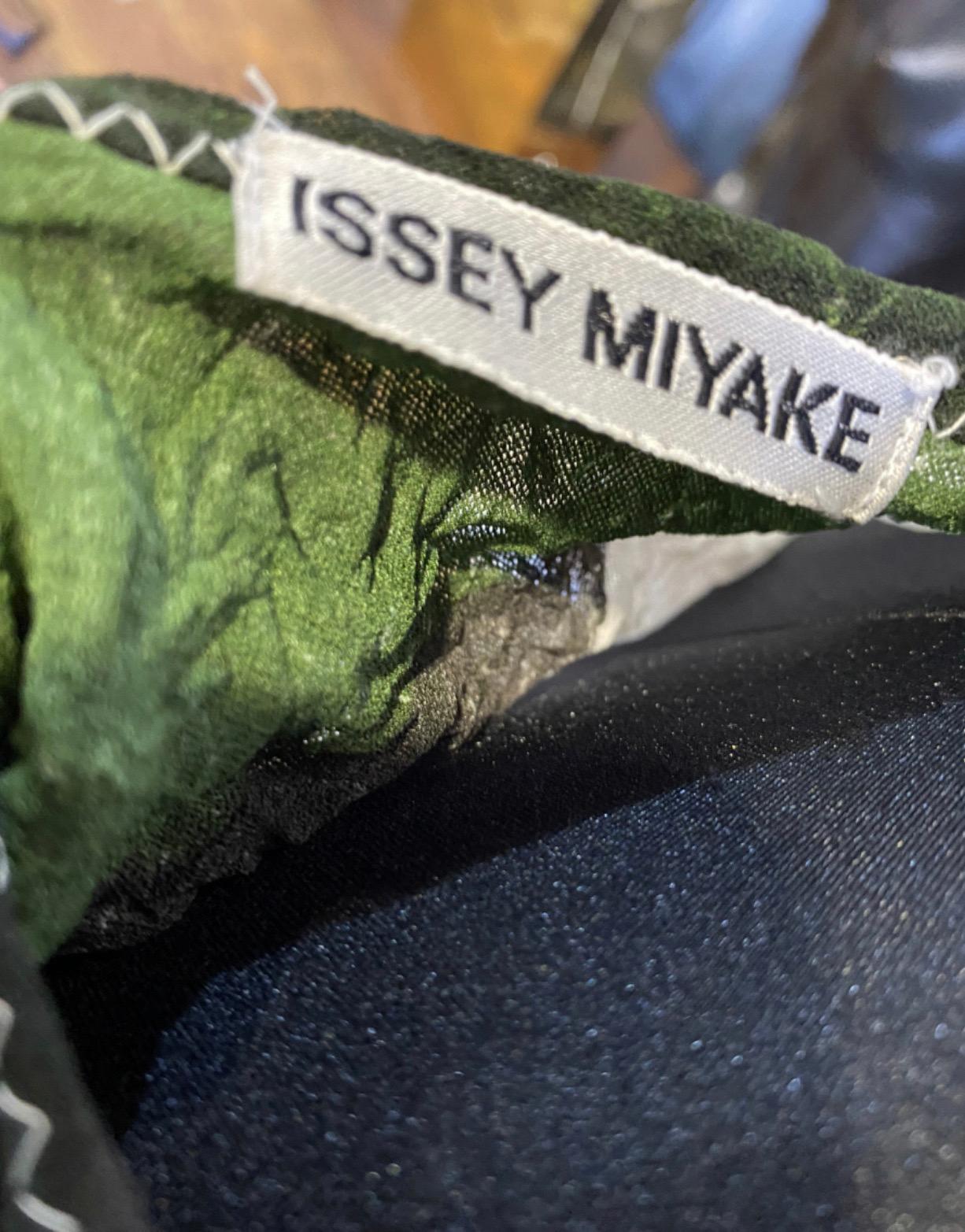 Issey Miyake color circle T-shirt For Sale 1