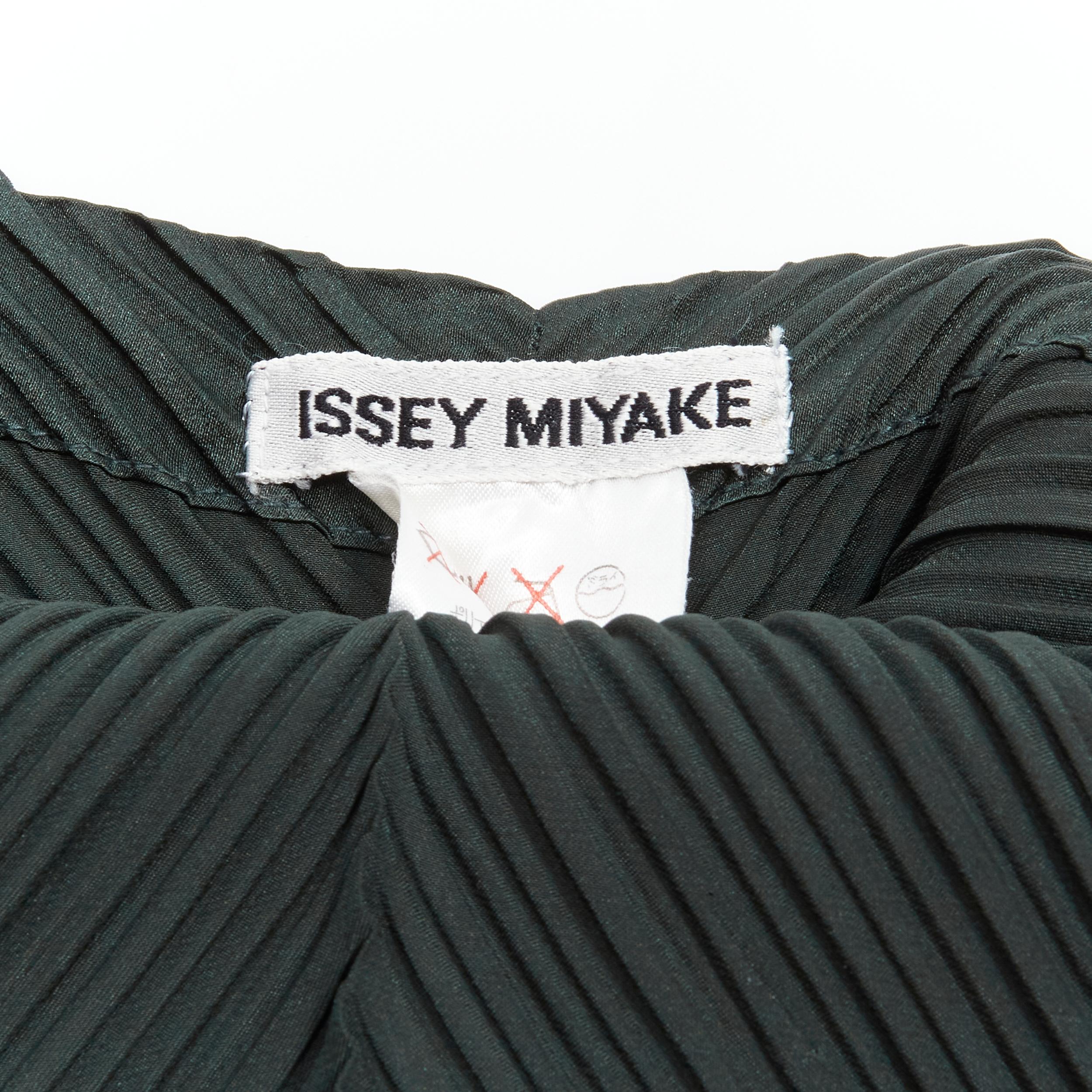 ISSEY MIYAKE dark green spaghetti strap plisse camisole vest top M For Sale 2