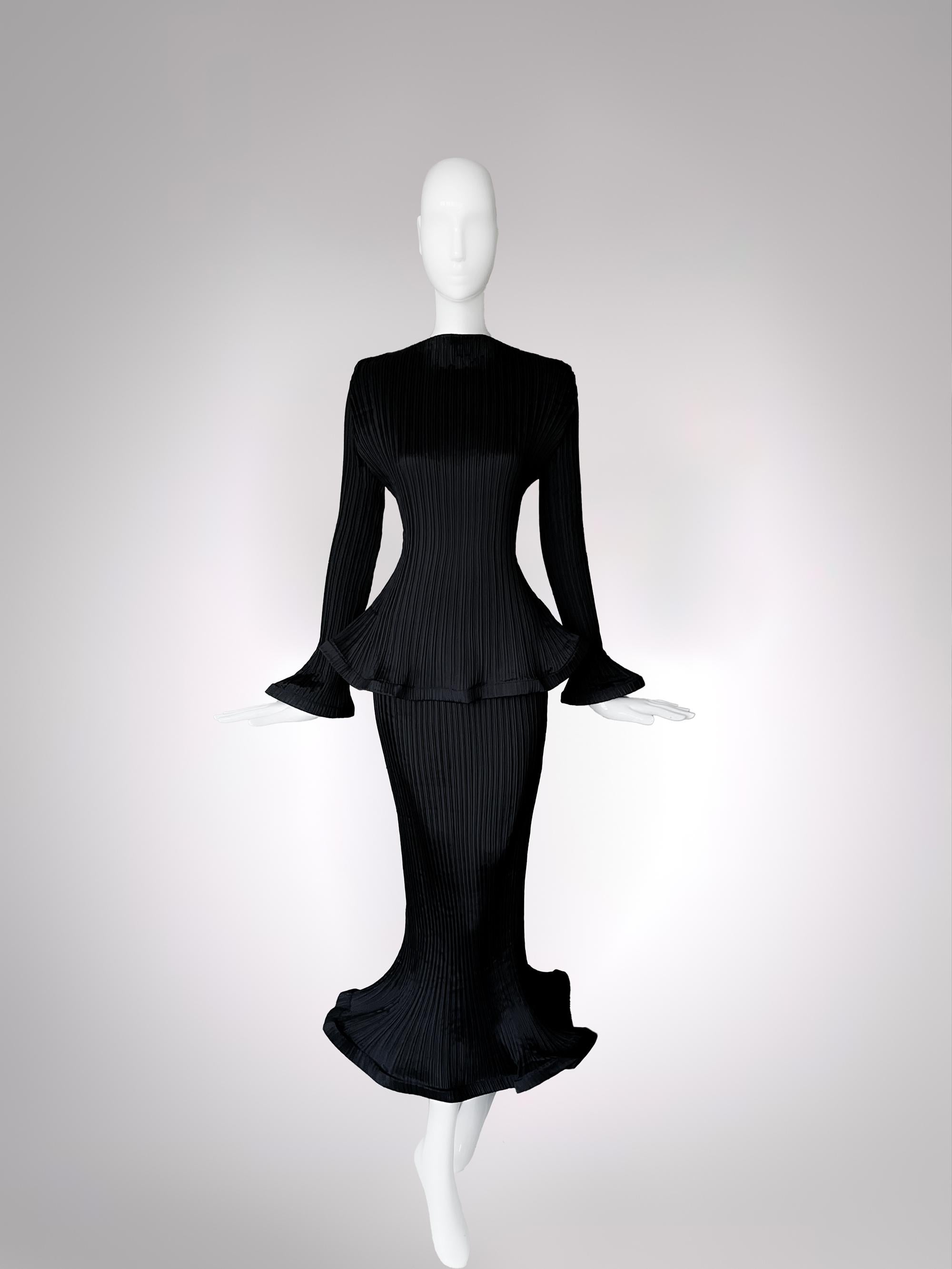 ISSEY MIYAKE Dramatic Sculptural Ensemble Top Skirt Avant-garde Pleats Please 1