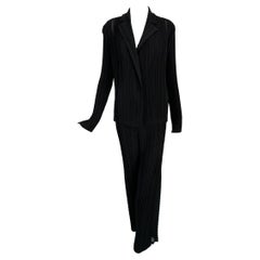 Issey Miyake Fete 2pc Jacket & Pantalon Noir Plis avec Insertion de Maille Ouverte Taille 4