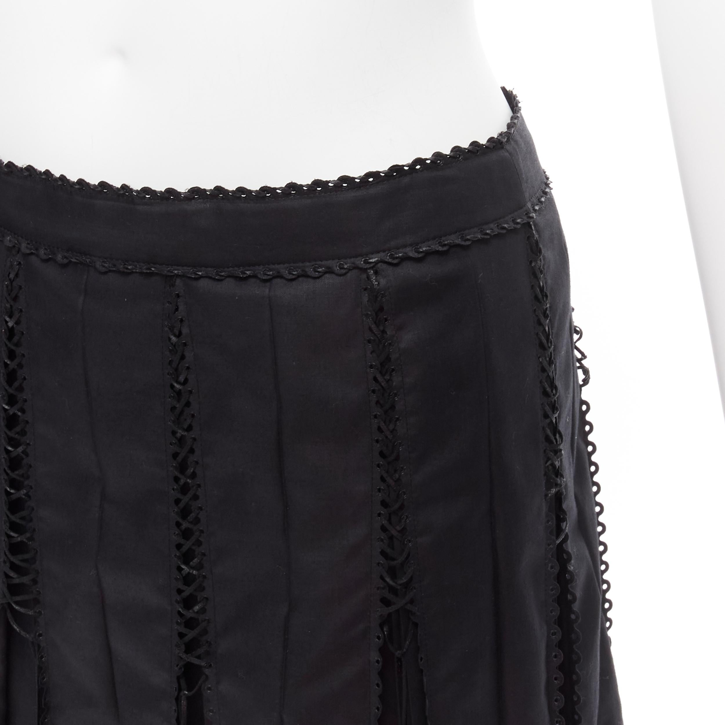 ISSEY MIYAKE FETE black lace up box pleat pleated knee flared skirt JP2 M
Reference: TGAS/D00147
Brand: Issey Miyake
Collection: Fete
Material: Polyester
Color: Black
Pattern: Solid
Closure: Zip
Lining: Black Fabric
Extra Details: Back invisible zip