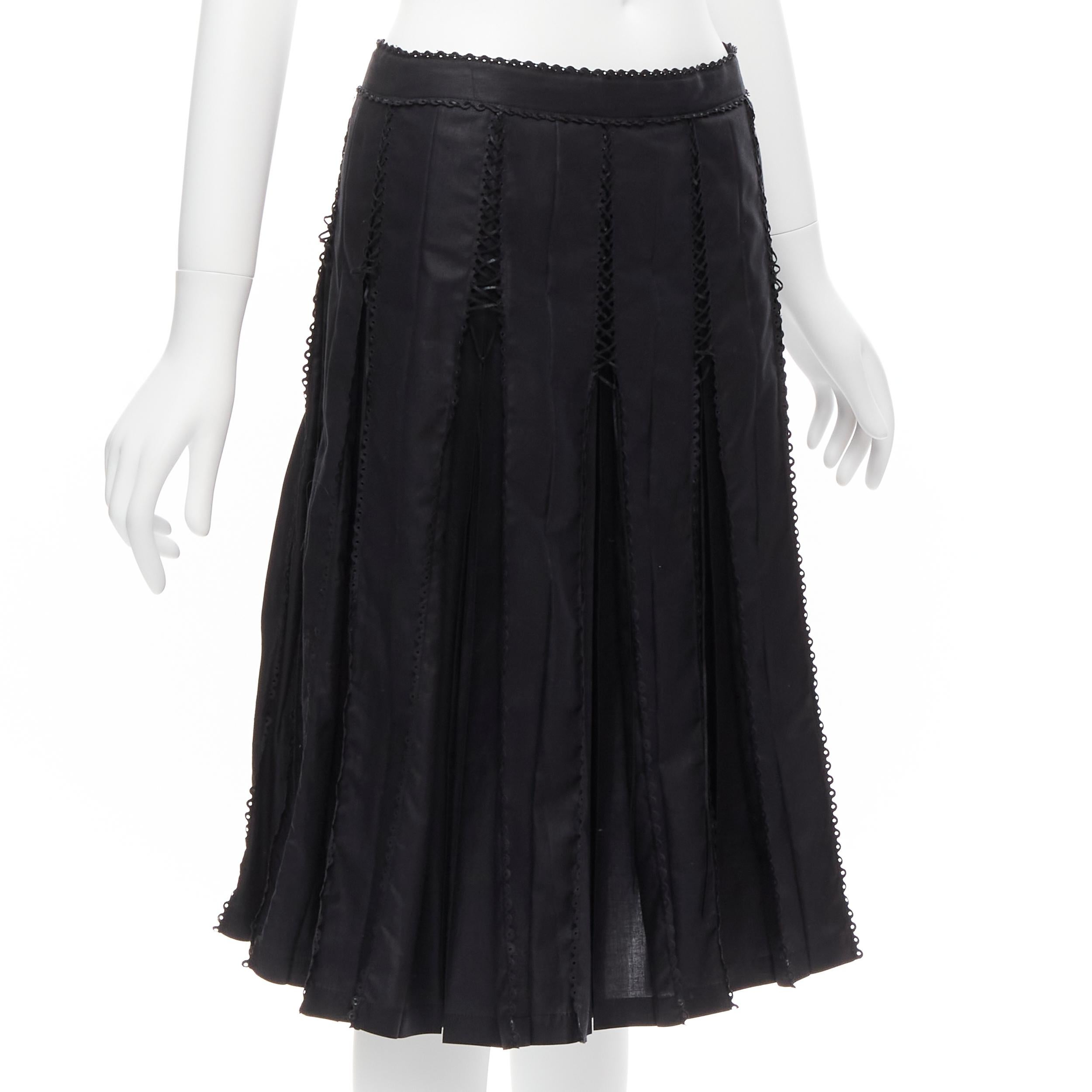 ISSEY MIYAKE FETE black lace up box pleat pleated knee flared skirt JP2 M In Good Condition For Sale In Hong Kong, NT