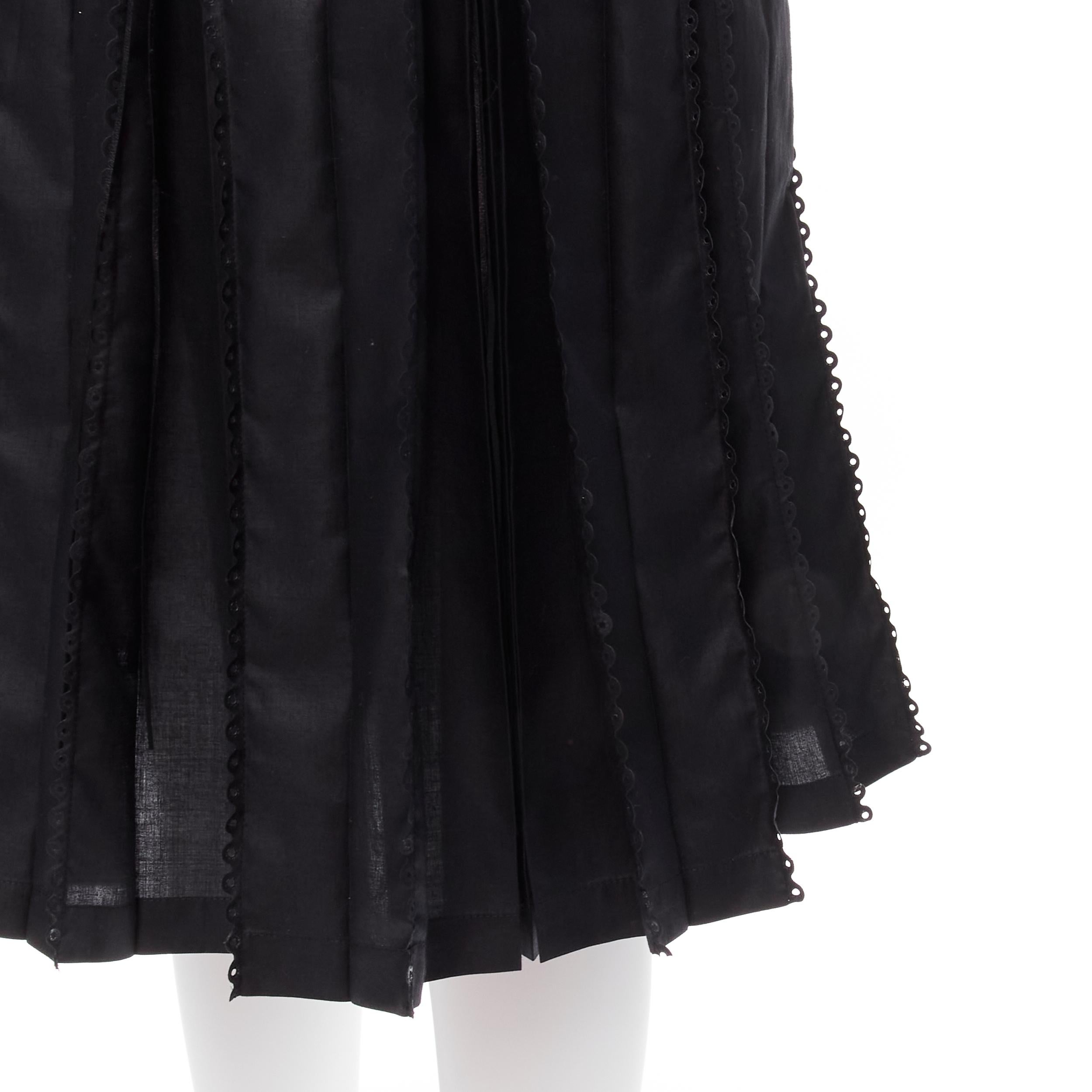 ISSEY MIYAKE FETE noir dentelle plis creux jupe évasée au genou JP2 M en vente 3