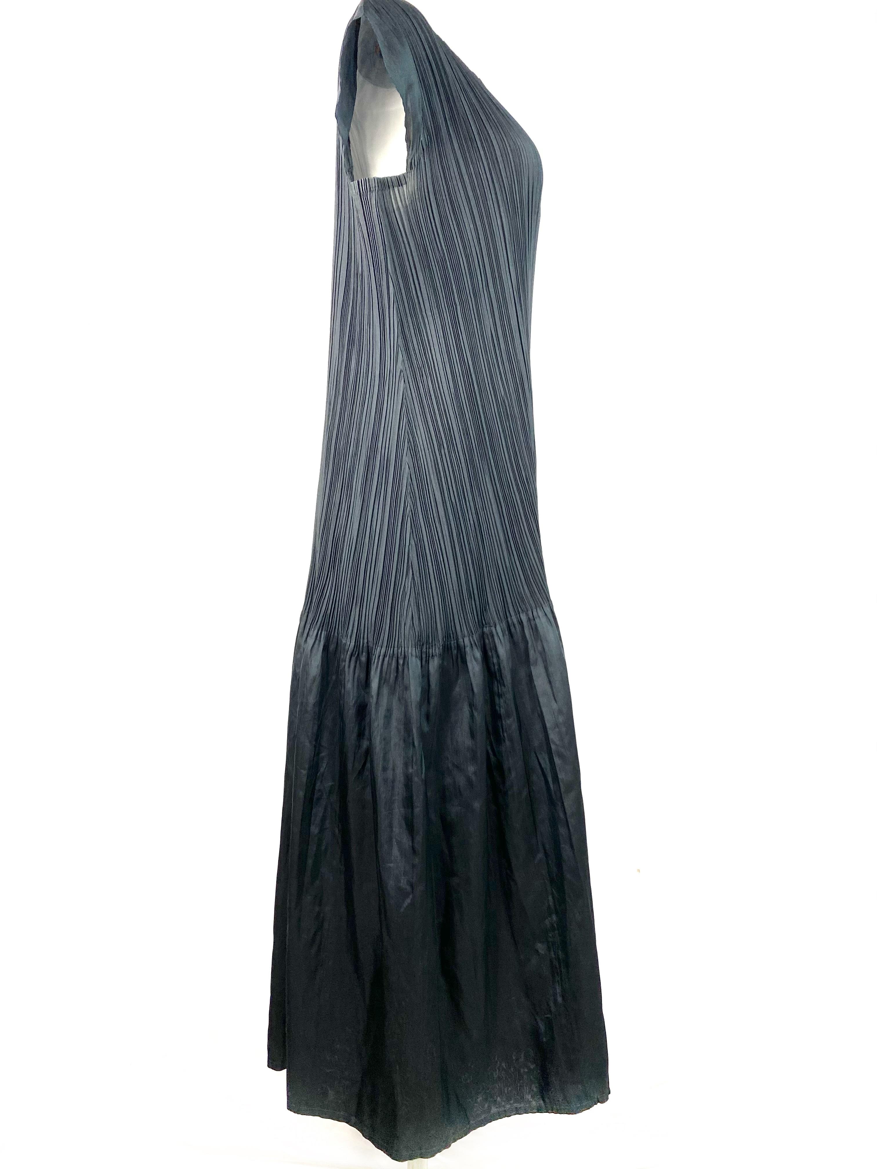 black short sleeve maxi dress