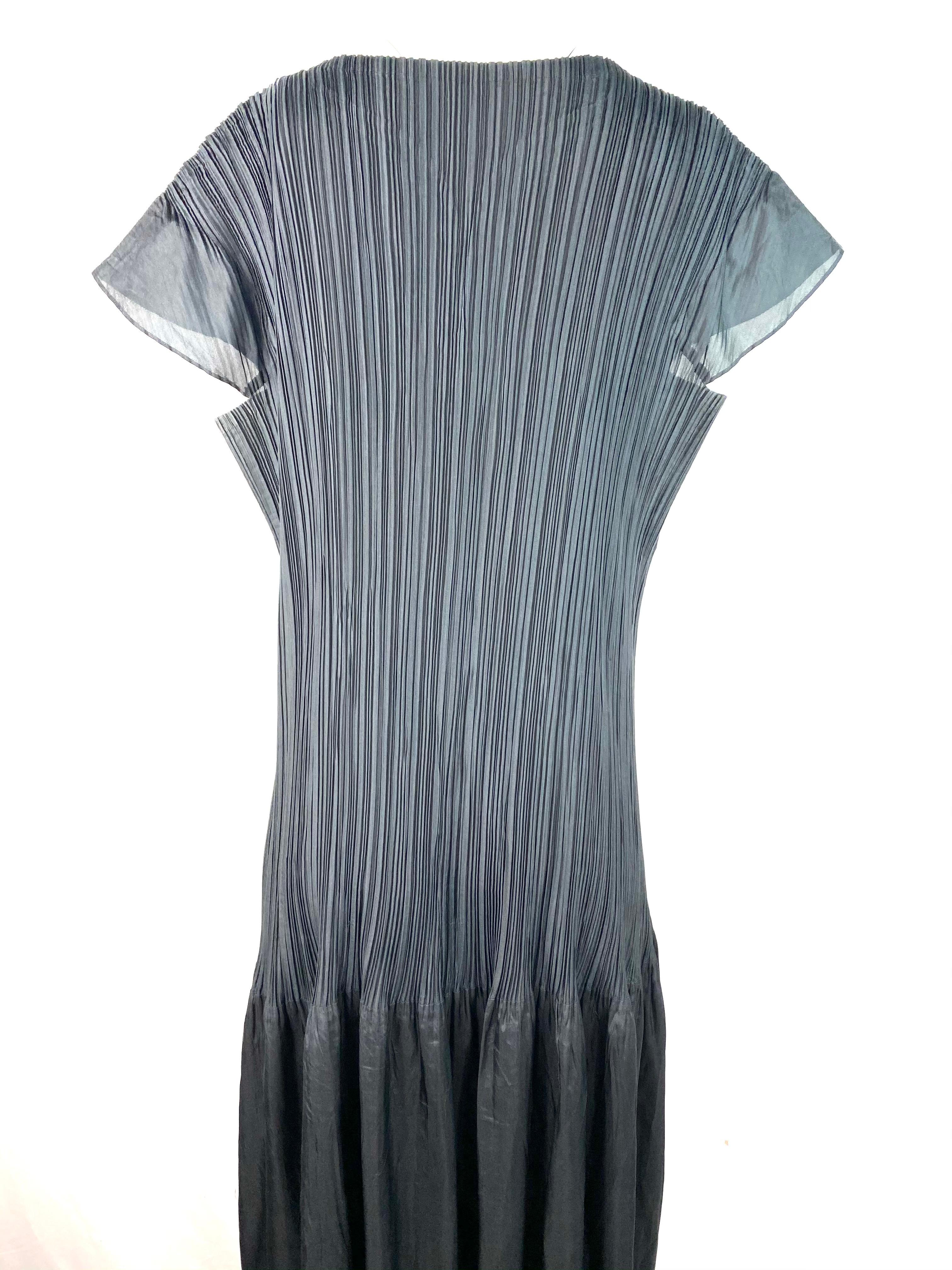 Issey Miyake Fete Black Short Sleeves Maxi Dress, Size 4 For Sale