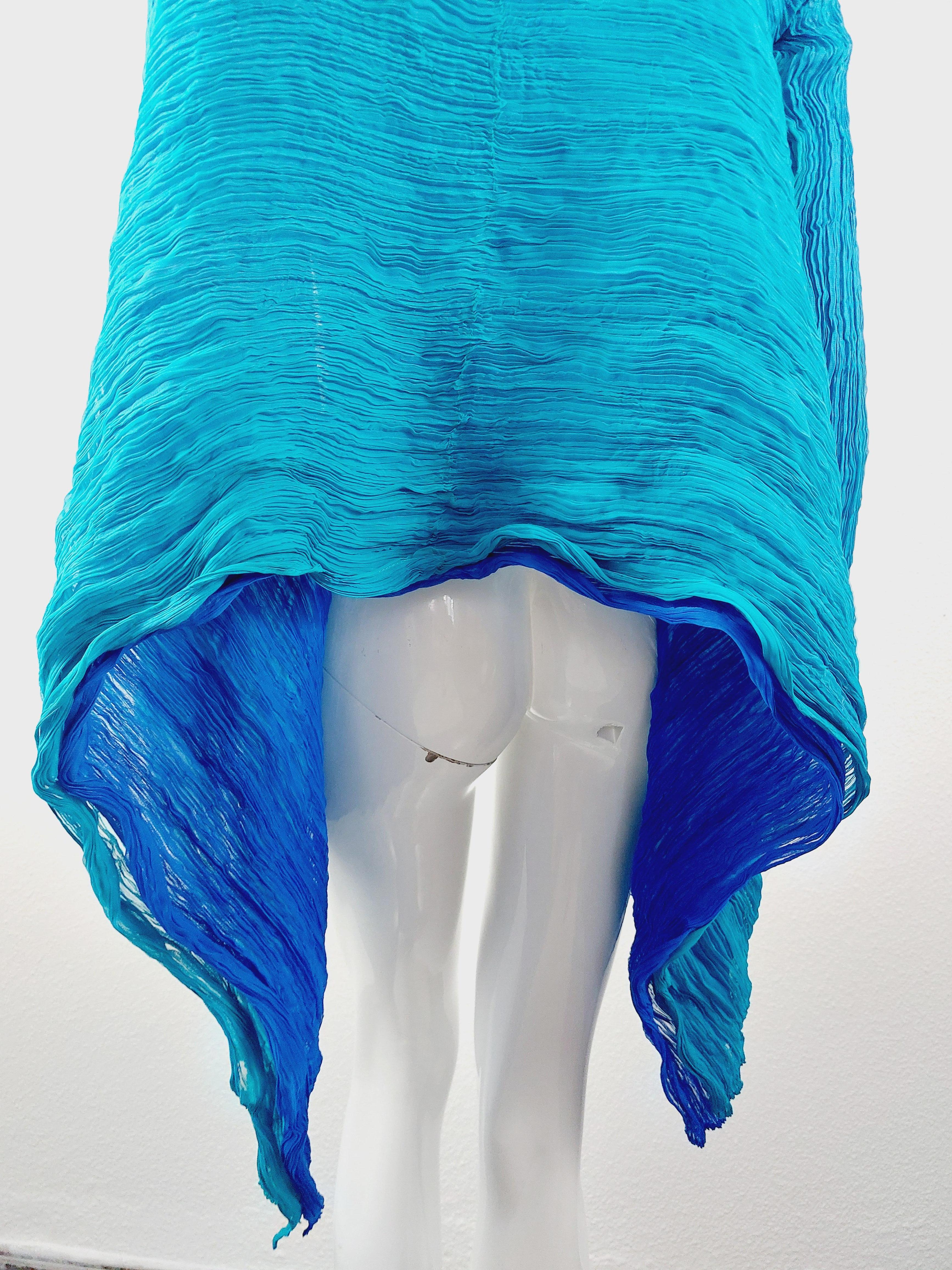 Issey Miyake Féte Fete Bicolor Blue Asymmetric Pleated Kimono Cape Jaced Dress For Sale 9
