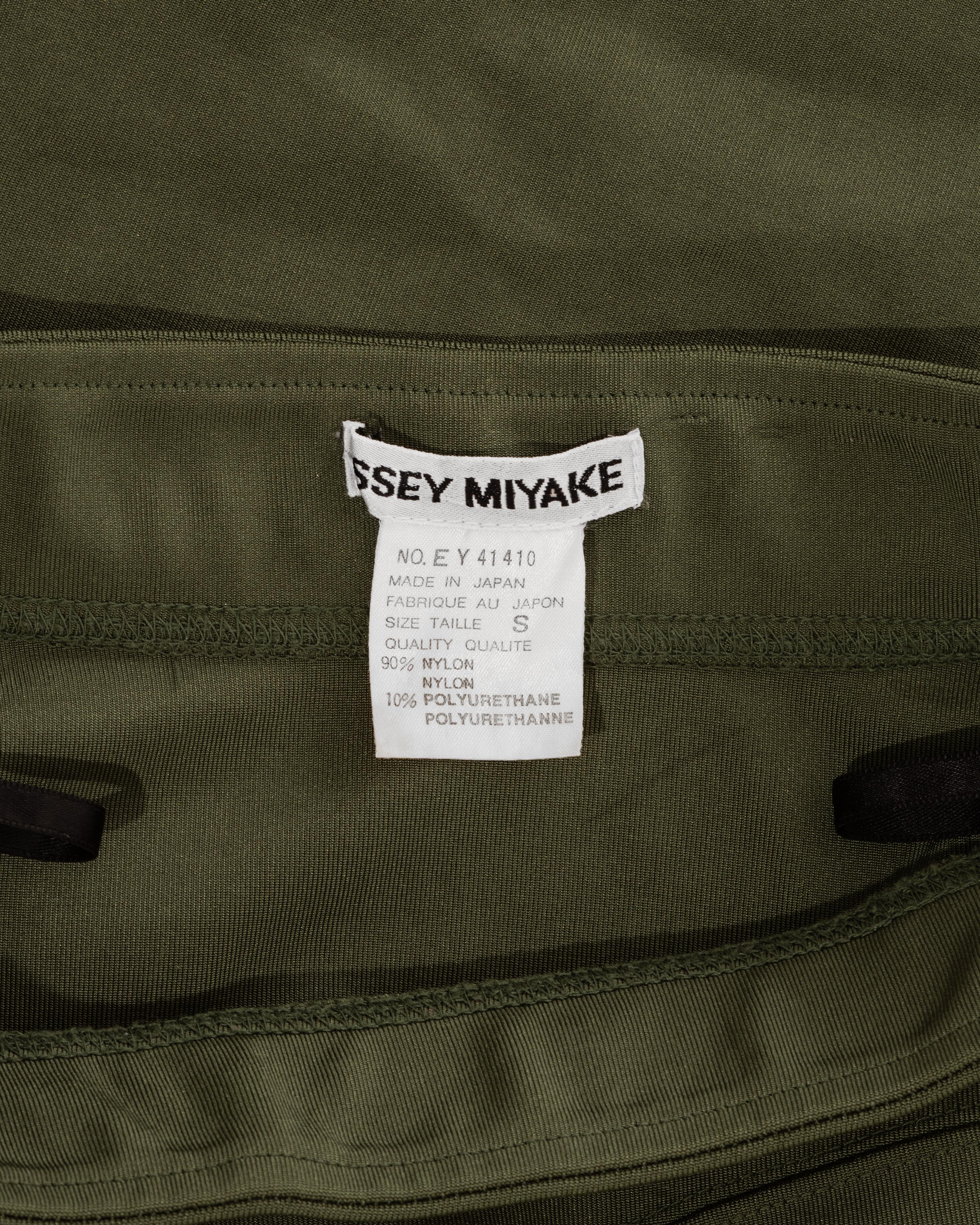 Issey Miyake Legging à étrier à taille haute en lycra vert, 1994 en vente 2