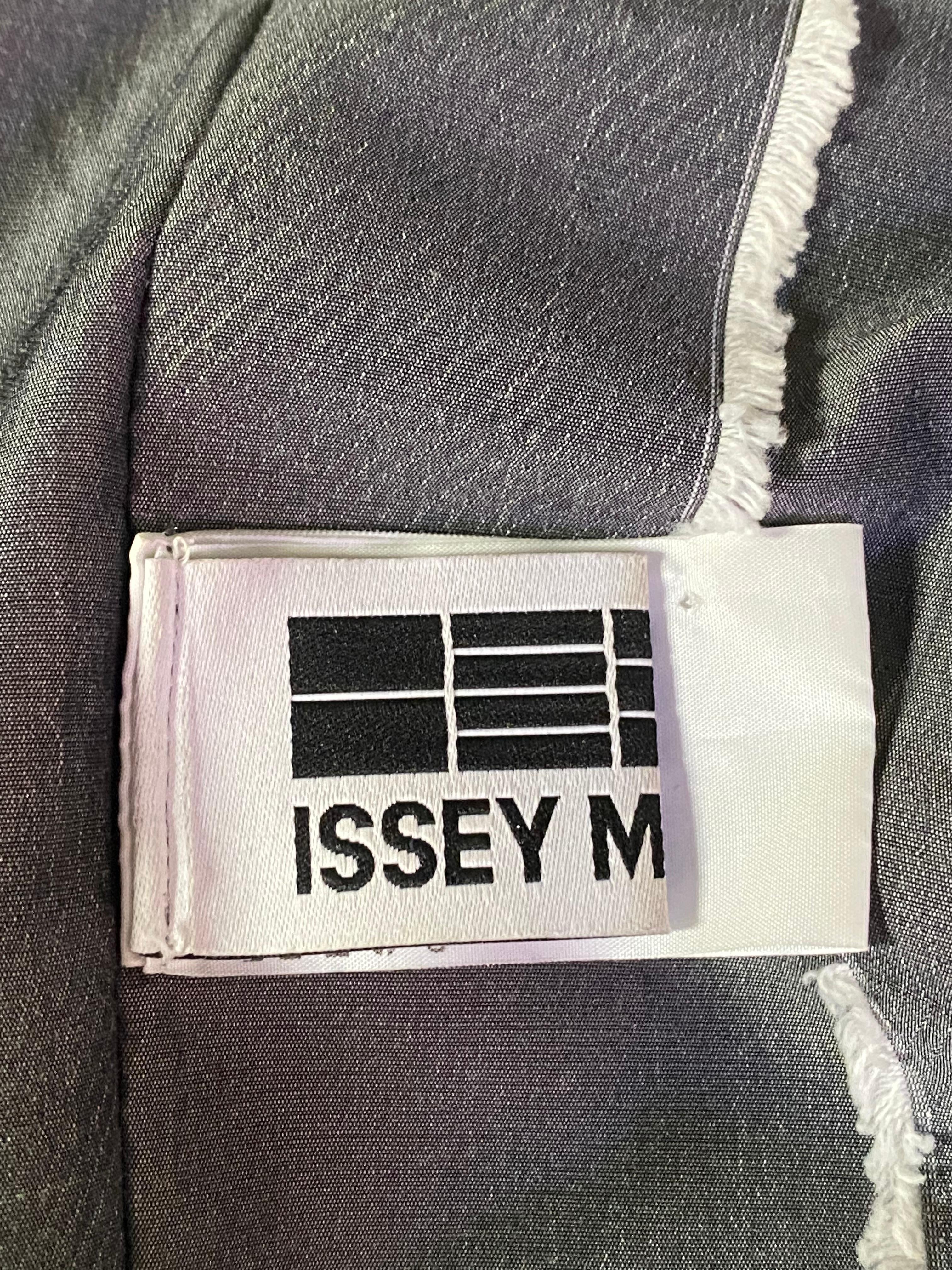 Issey Miyake Grey Cotton Sleeveless Asymmetrical Midi Dress, Size 3 For Sale 1