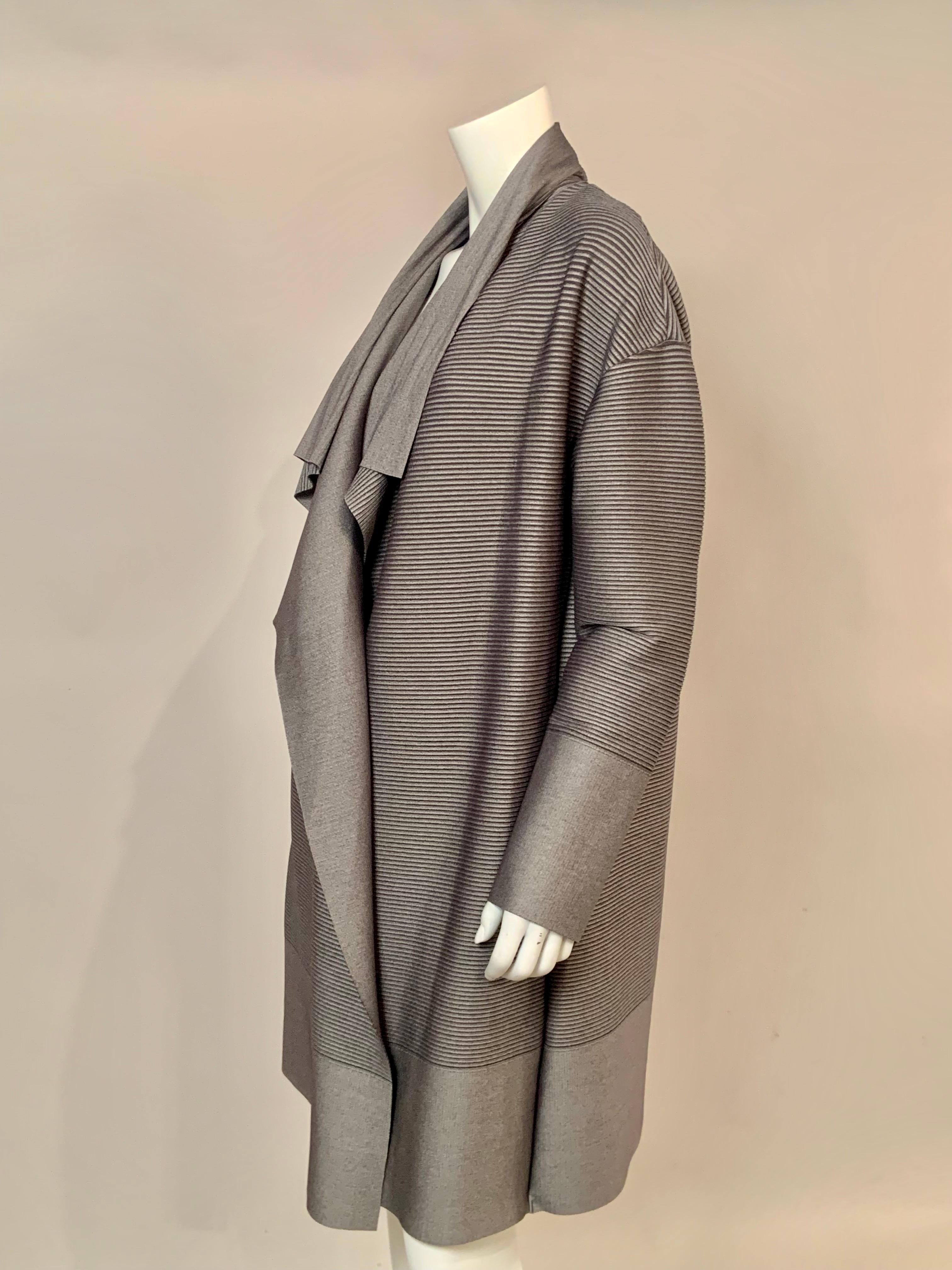 Issey Miyake Cappotto grigio a righe semi trasparente con etichette originali in vendita 1
