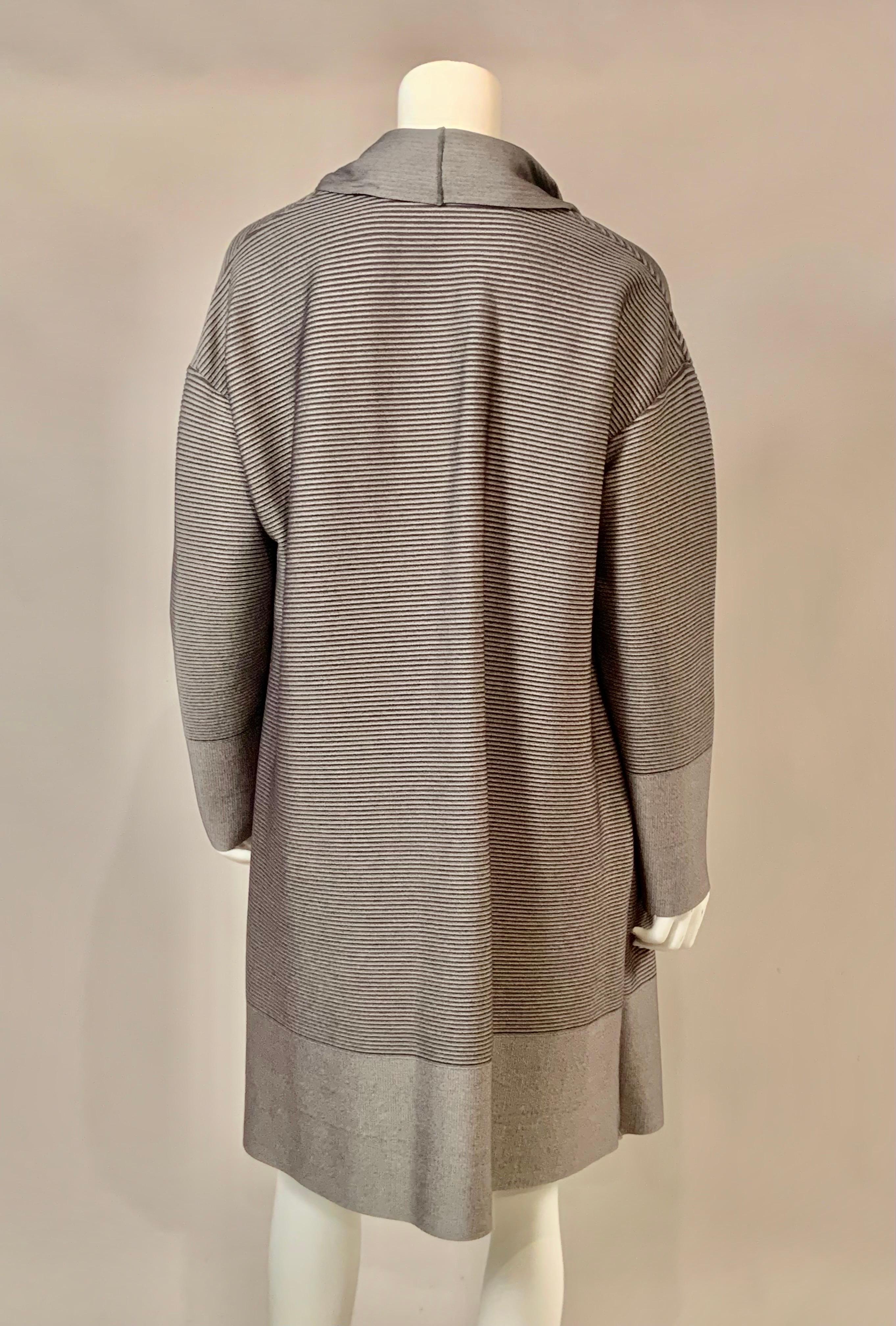 Issey Miyake Cappotto grigio a righe semi trasparente con etichette originali in vendita 2