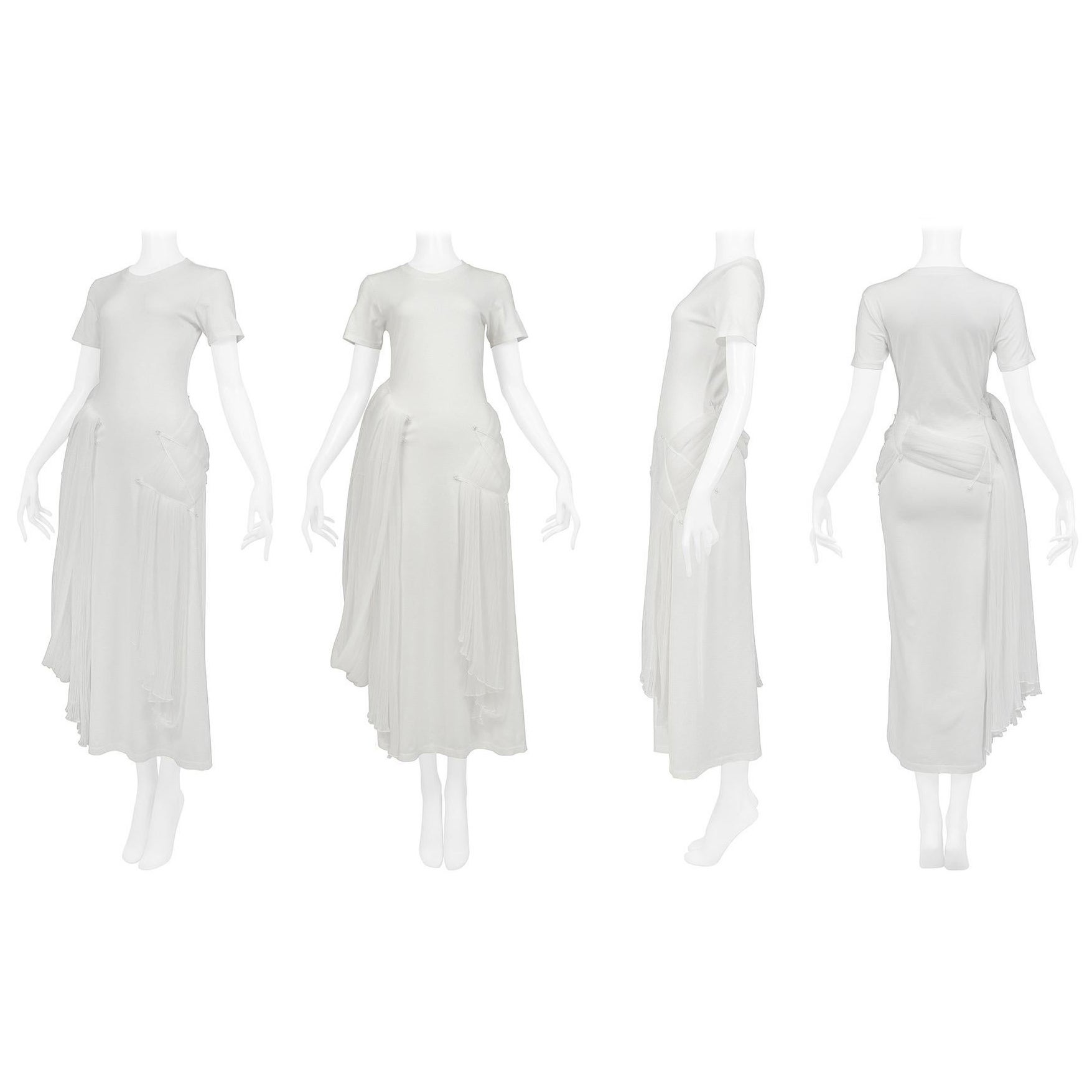 Resurrection Vintage is excited to offer a vintage Issey Miyake white 