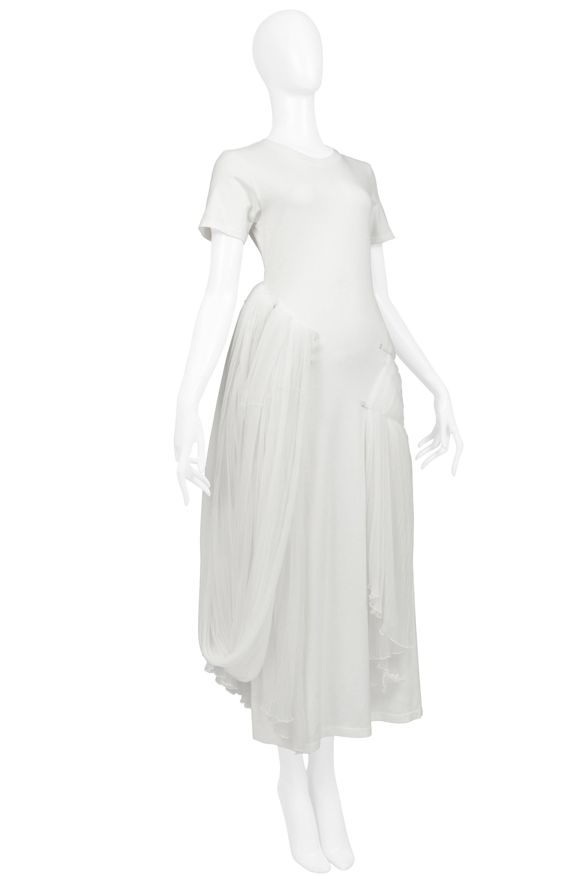Issey Miyake Iconic White Goddess Concept Dress 2003 For Sale 4