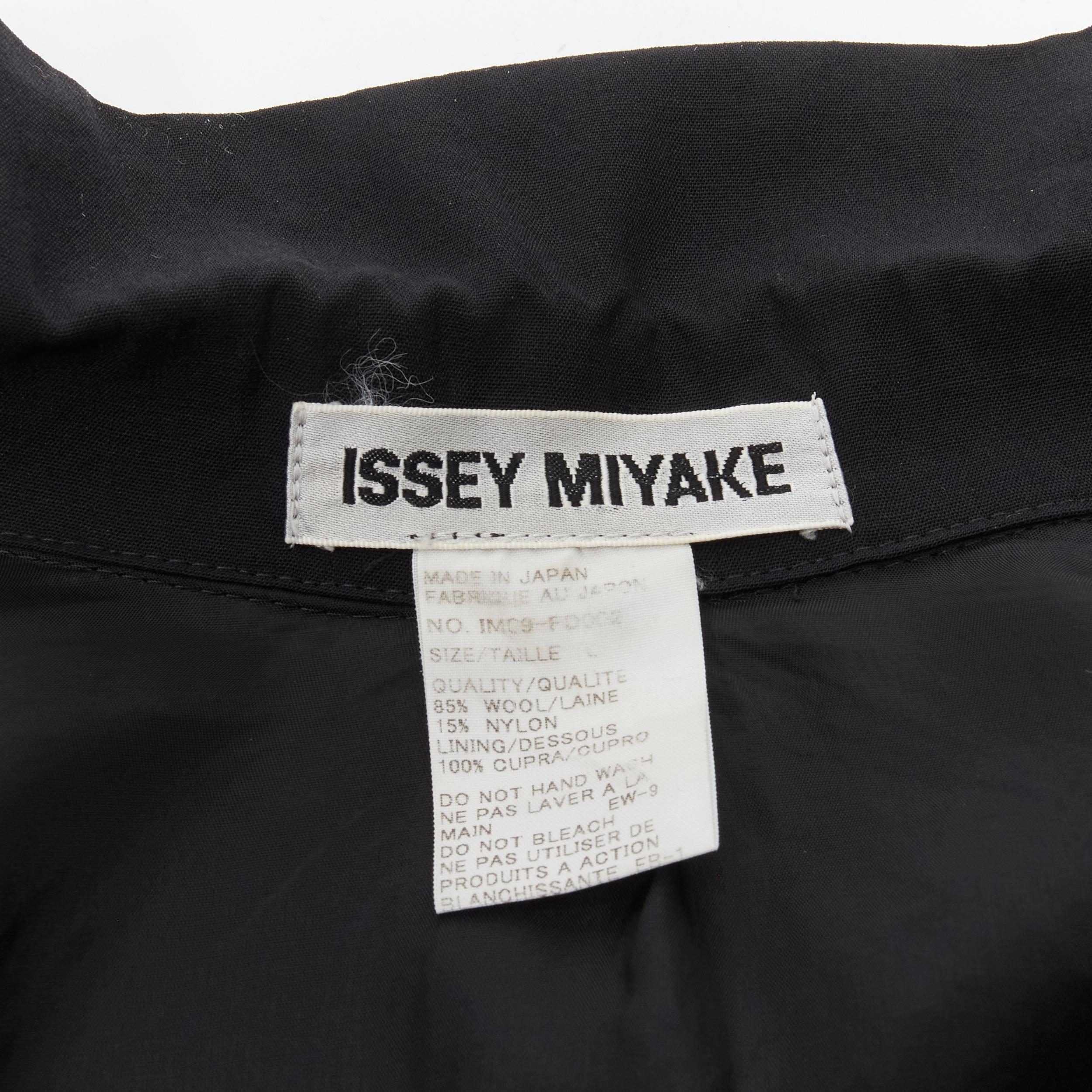 ISSEY MIYAKE lightweight wool nylon flap placket relaxed casual blazer L For Sale 2