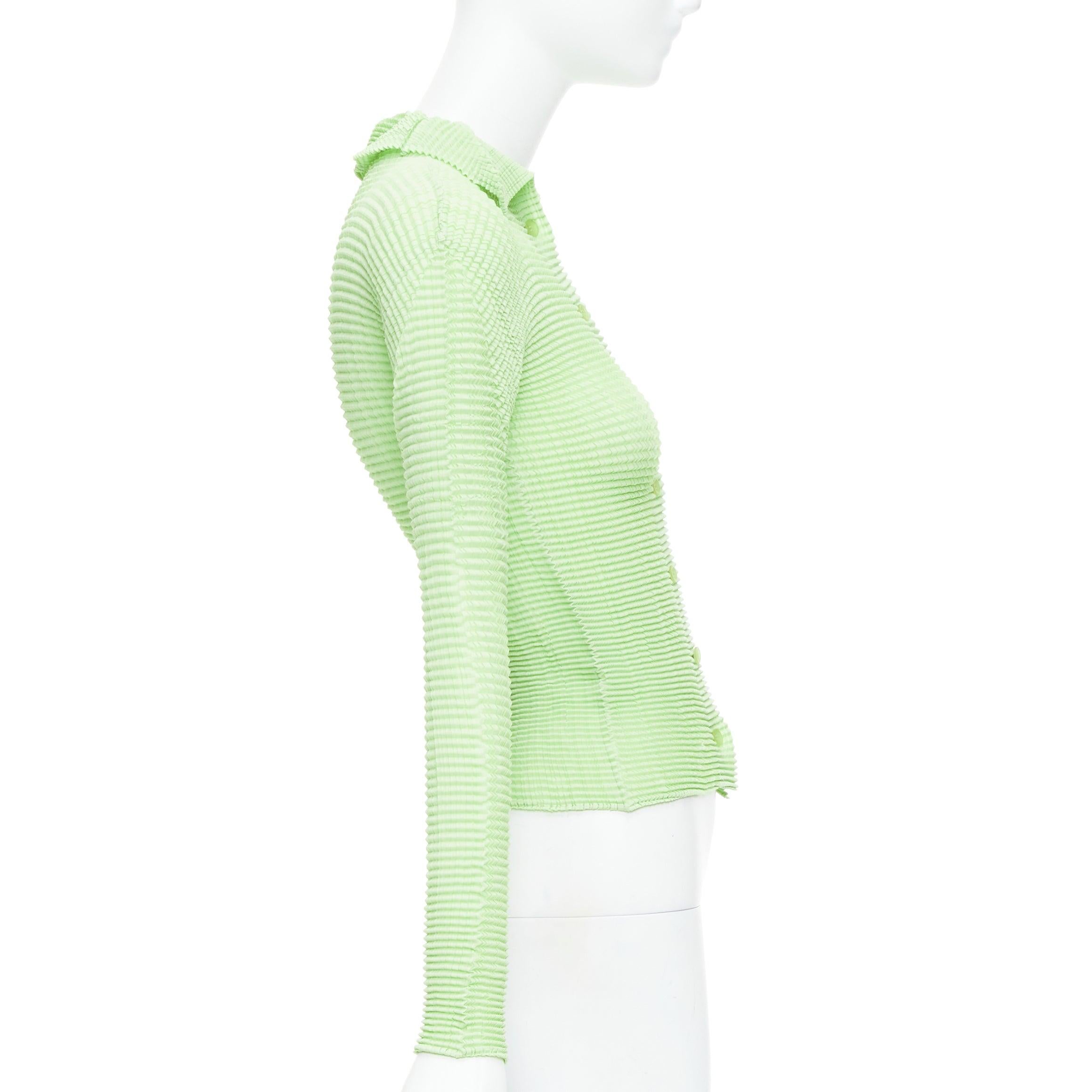 ISSEY MIYAKE lime green crinkle pleated button down top cardigan M In Excellent Condition In Hong Kong, NT
