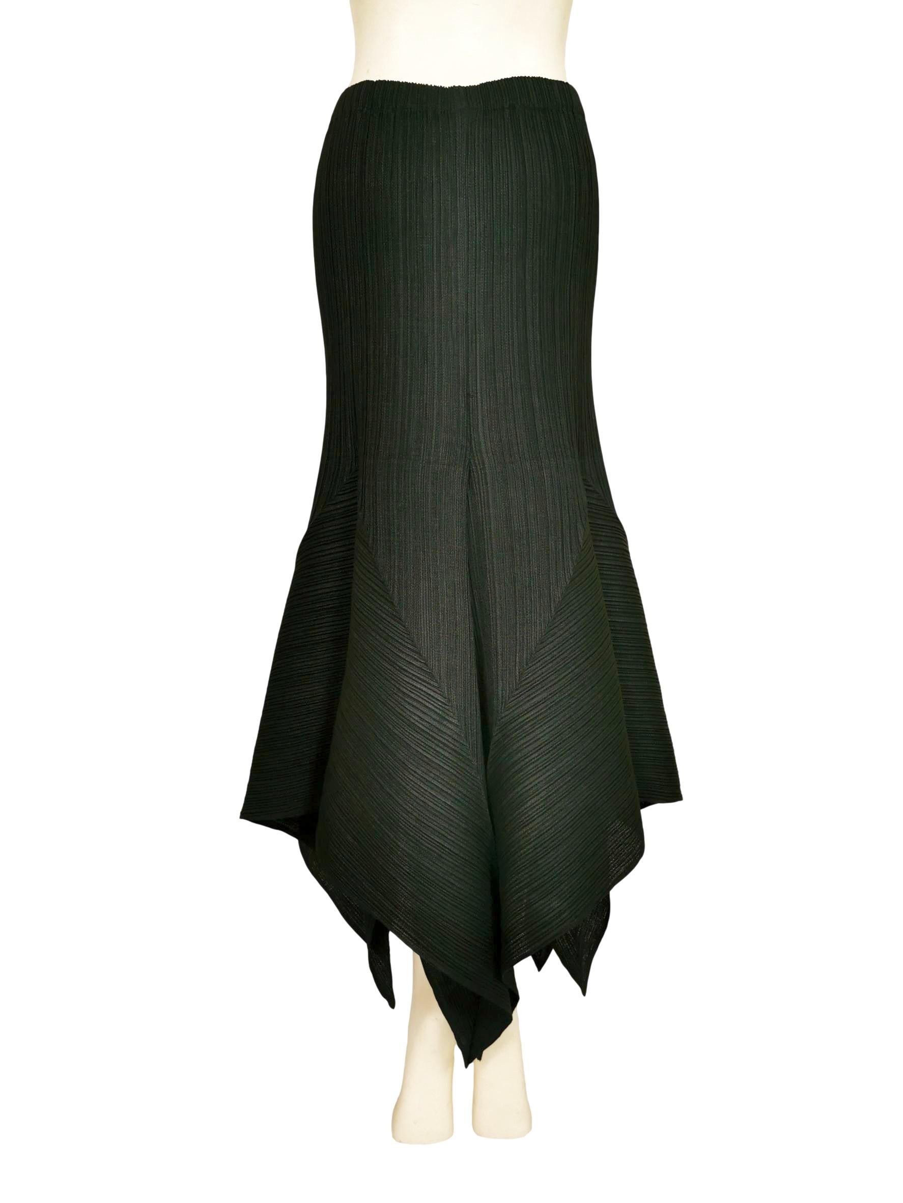 Issey Miyake Linen Pleated Handkerchief Hem Skirt For Sale at