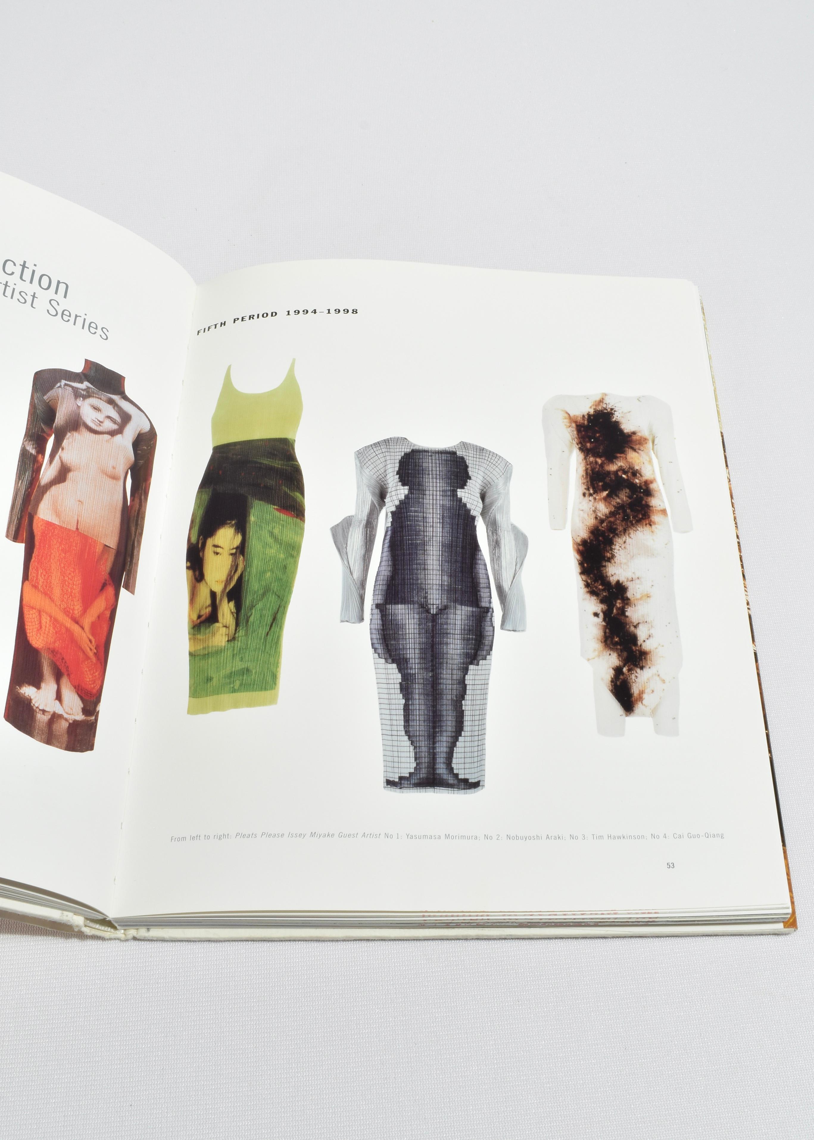 Papier Issey Miyake : Faire des choses en vente