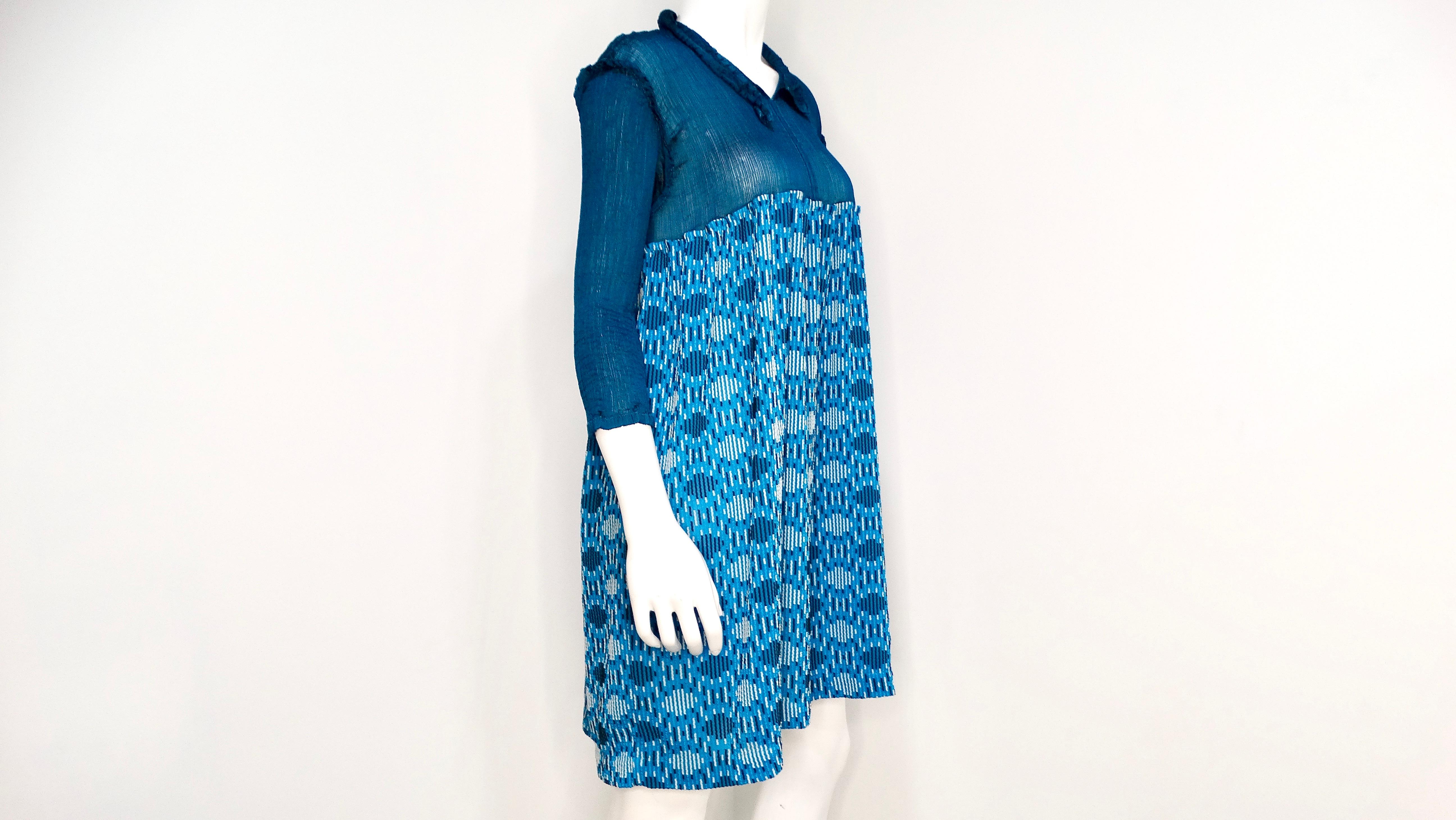 Issey Miyake me 2000s Turquoise Pattern Long-Sleeve Babydoll Dress For Sale 2