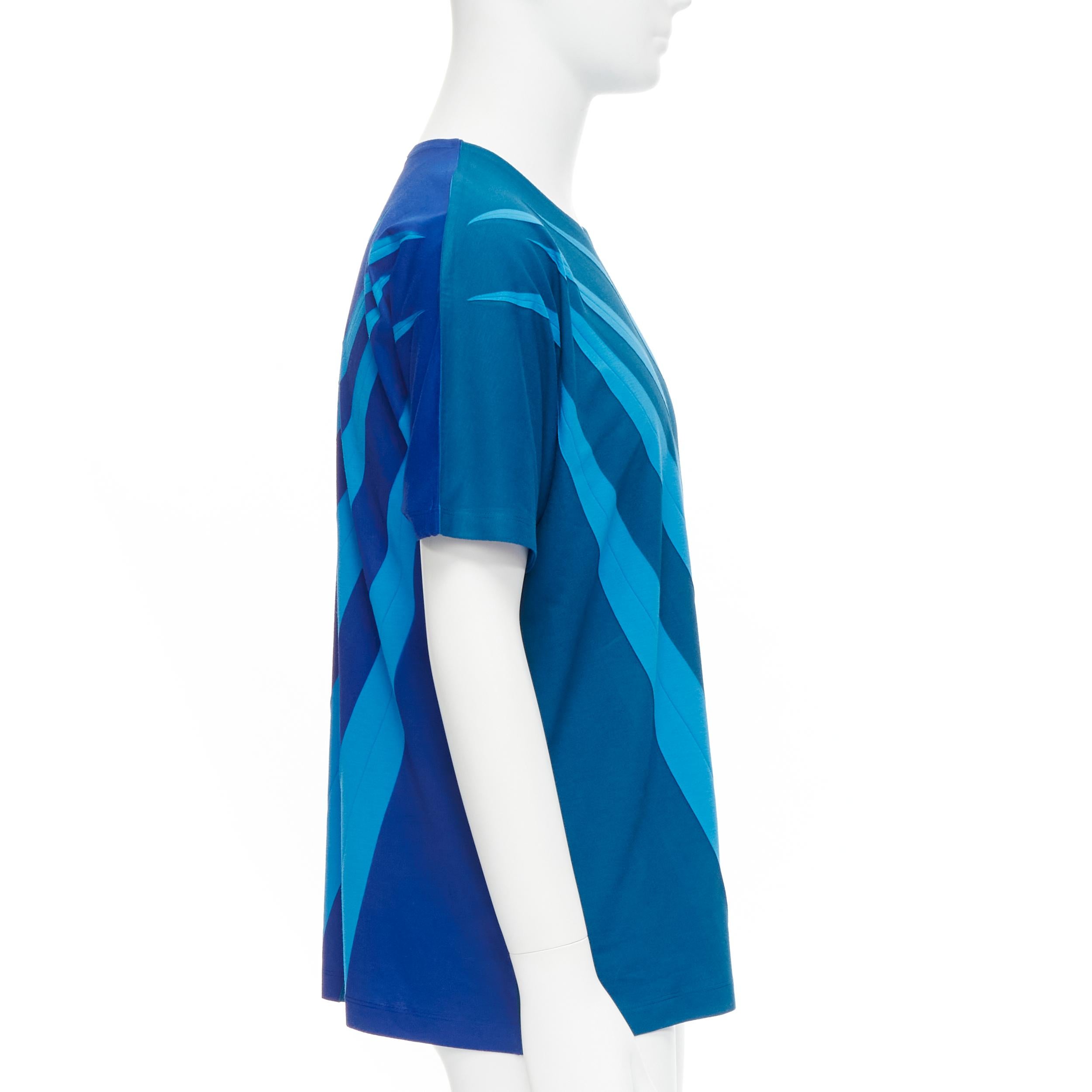 ISSEY MIYAKE MEN blue bonded pleat graphic print tshirt M In Excellent Condition For Sale In Hong Kong, NT