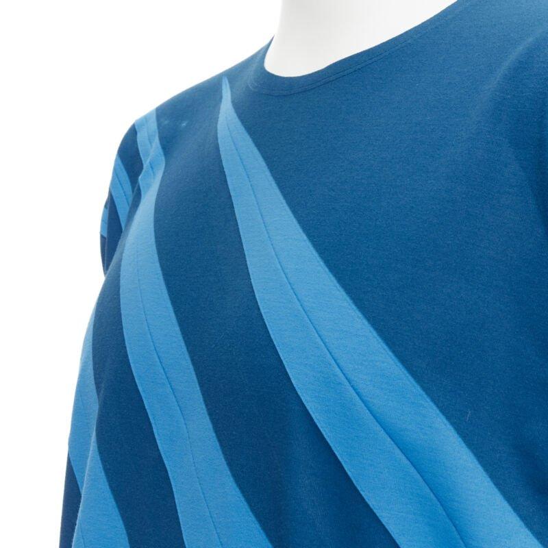 ISSEY MIYAKE MEN blue bonded pleat graphic print tshirt M For Sale 2