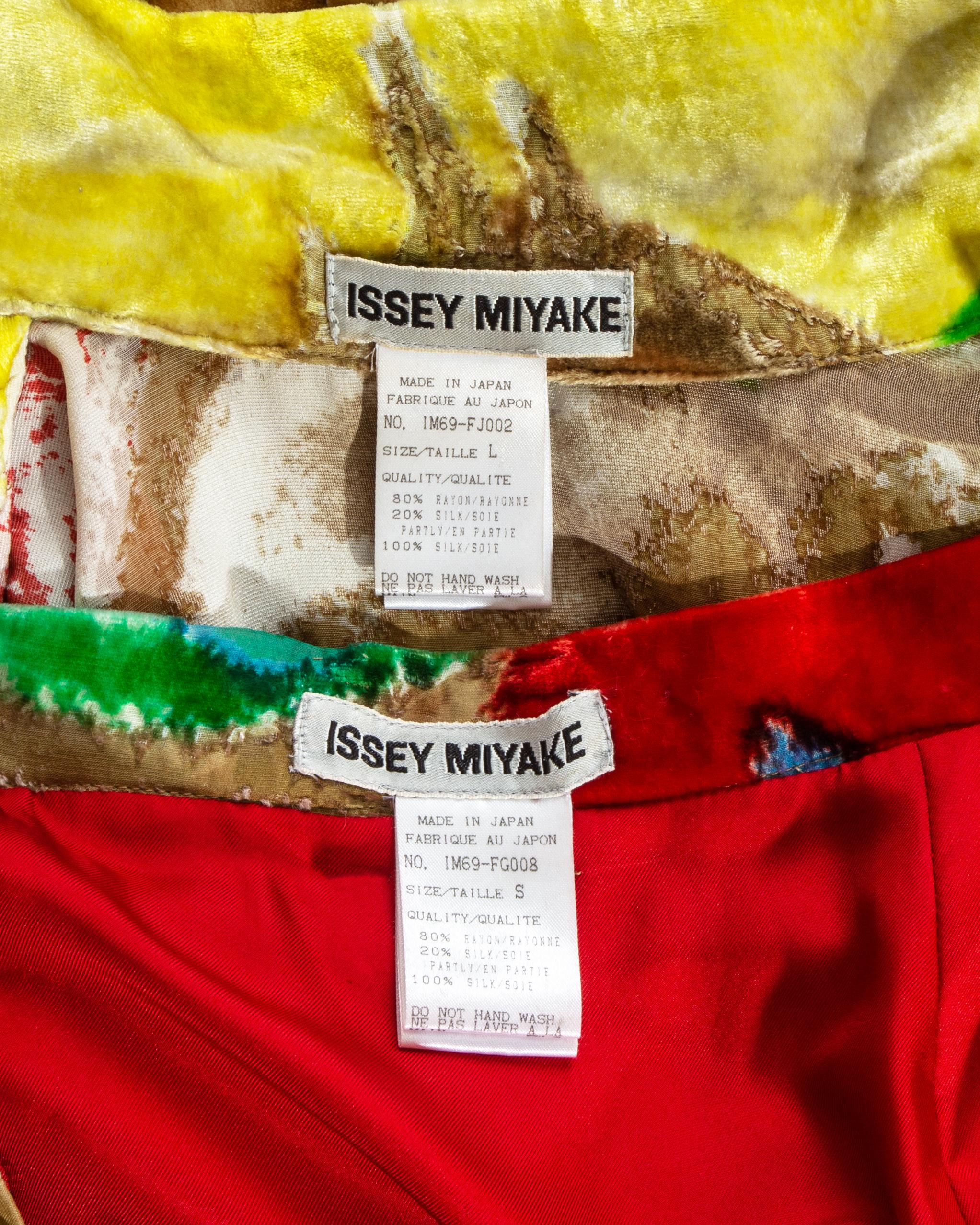 Issey Miyake multicoloured devoré and silk skirt suit, fw 1996 For Sale 3