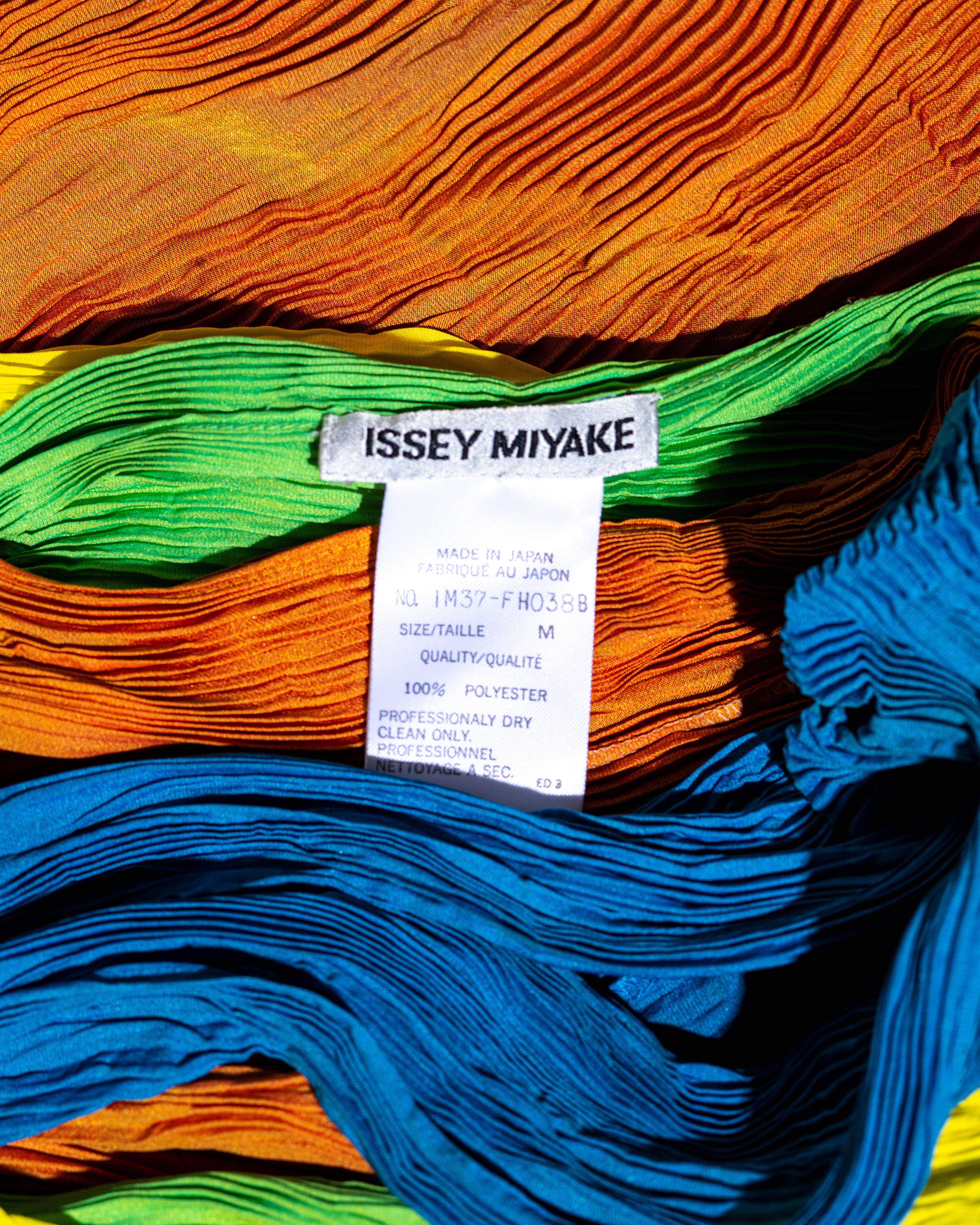 Issey Miyake - Robe plissée multicolore à quatre pièces superposées, printemps-été 1993 en vente 5