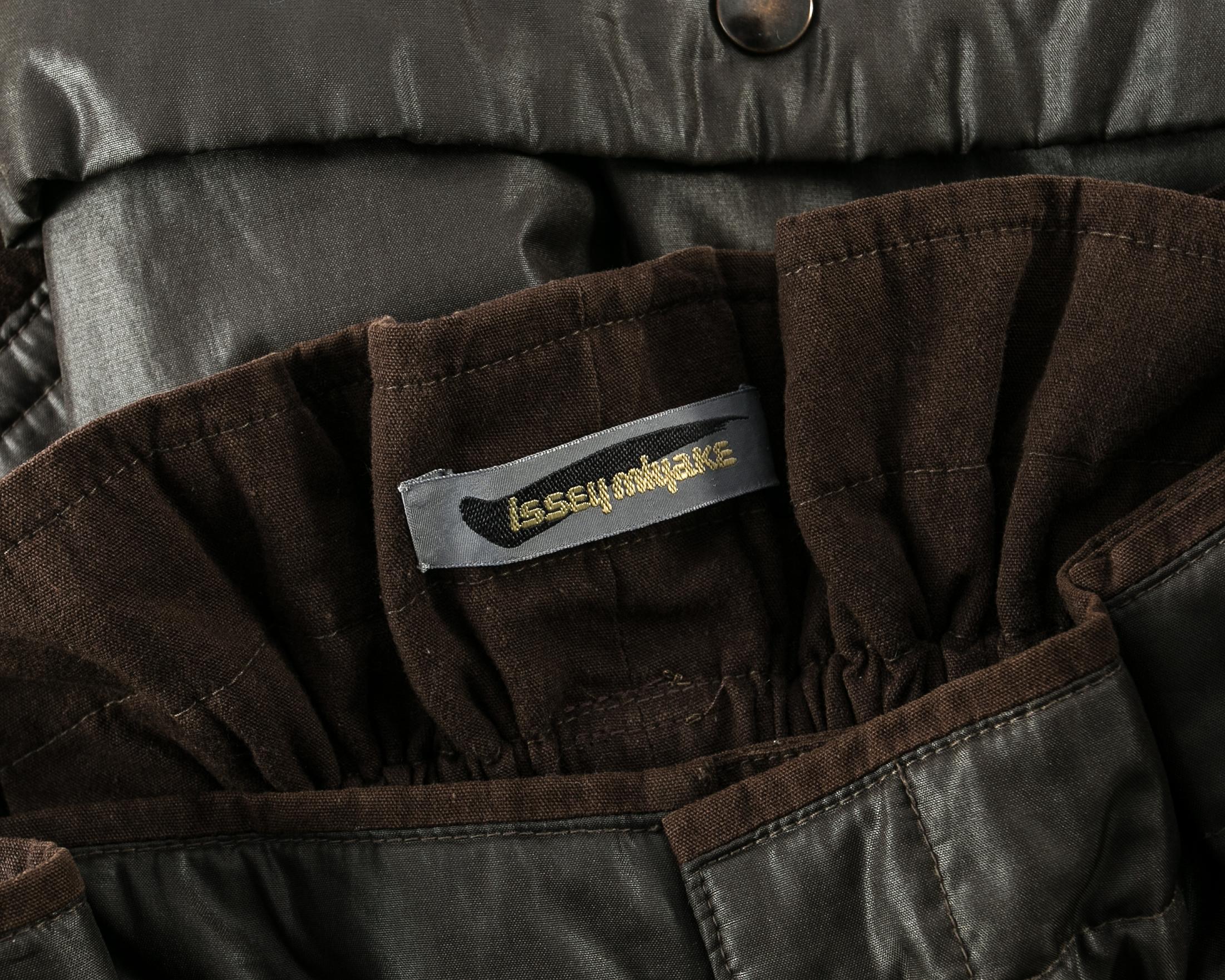 Issey Miyake olive nylon parachute shorts, fw 1983 For Sale 3