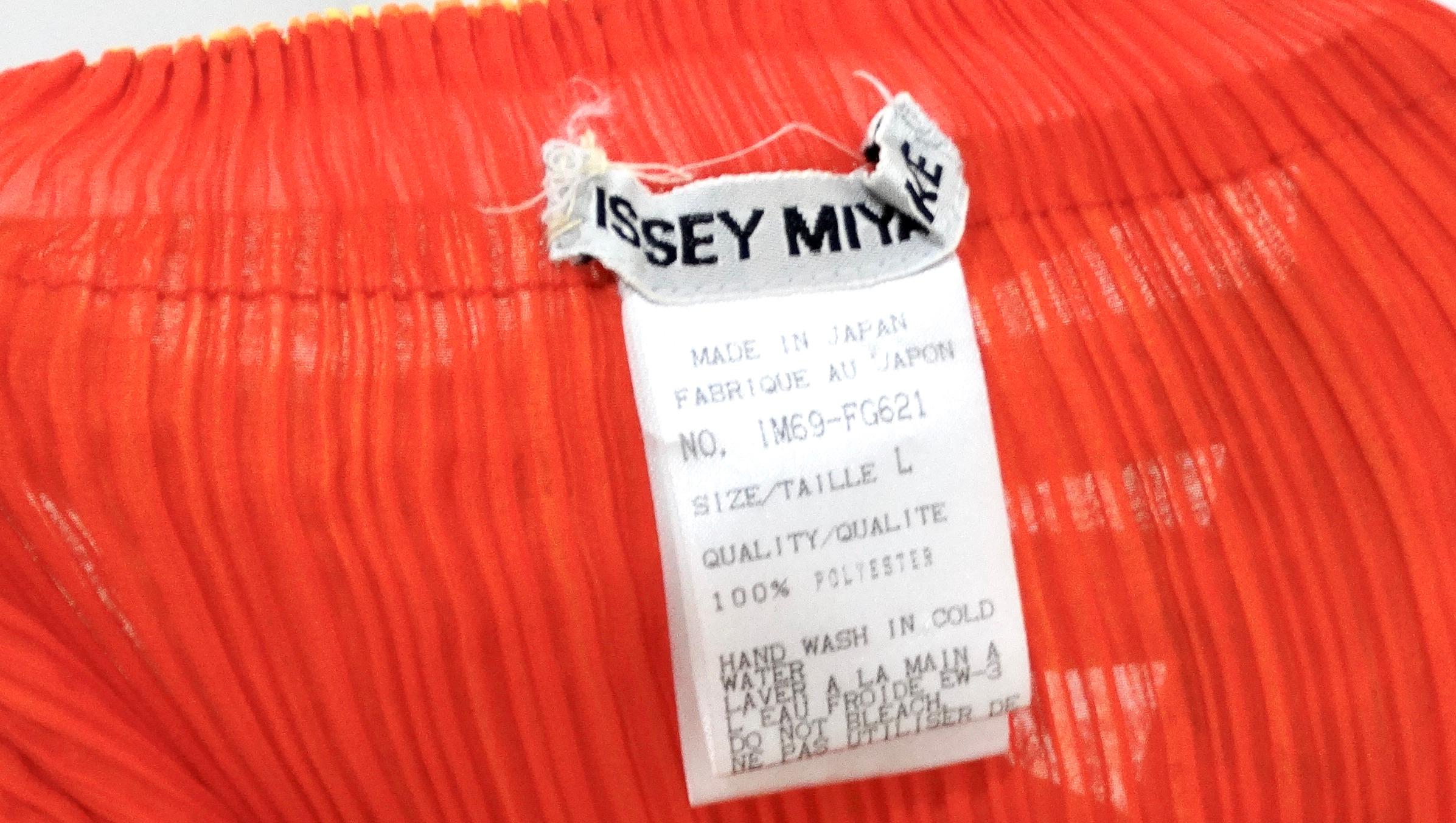 Issey Miyake - Jupe longue plissée à imprimé abstrait - Orange en vente 2