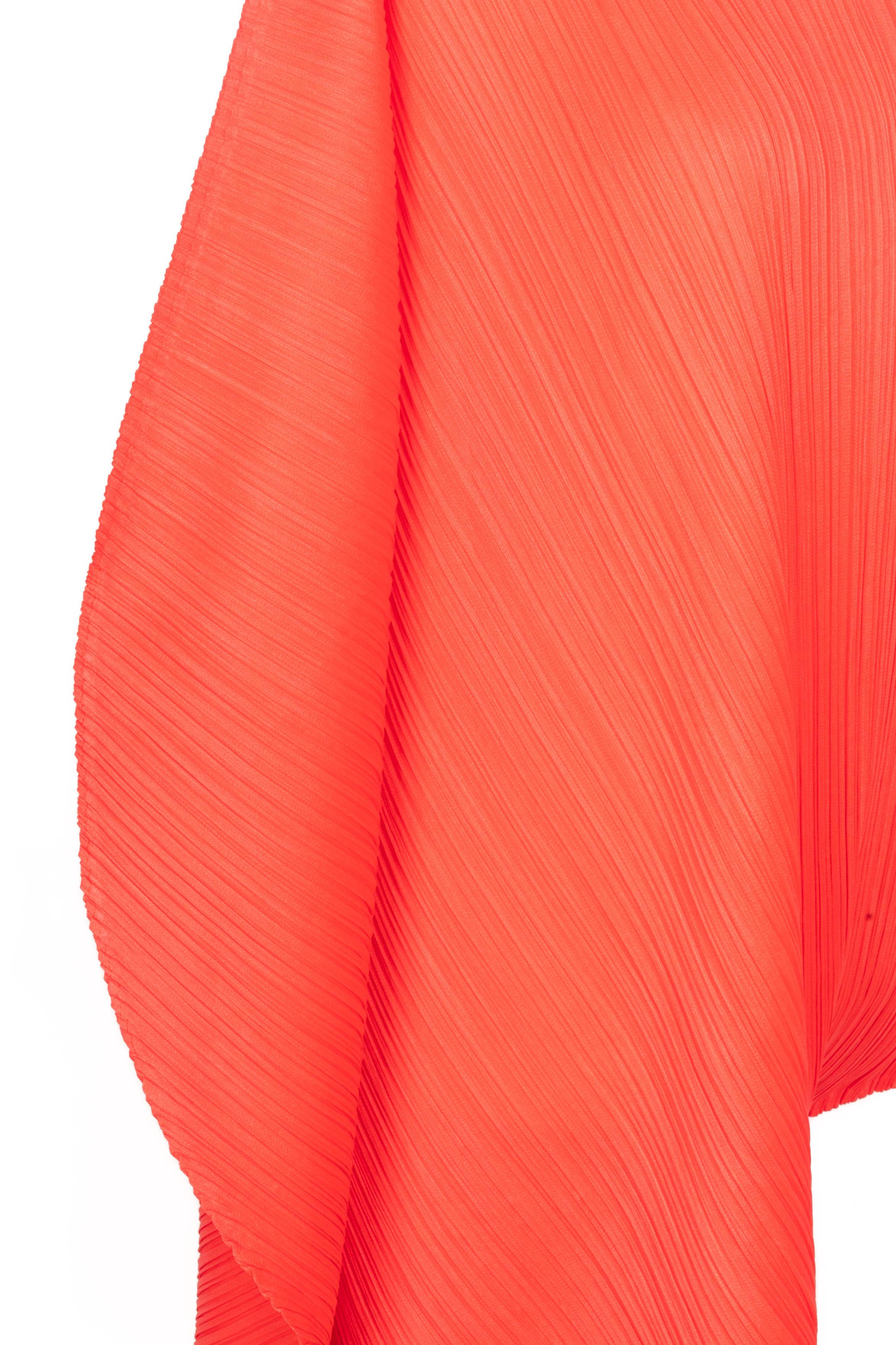 Issey Miyake robe orange Pleats Please Excellent état - En vente à SAINT-OUEN-SUR-SEINE, FR