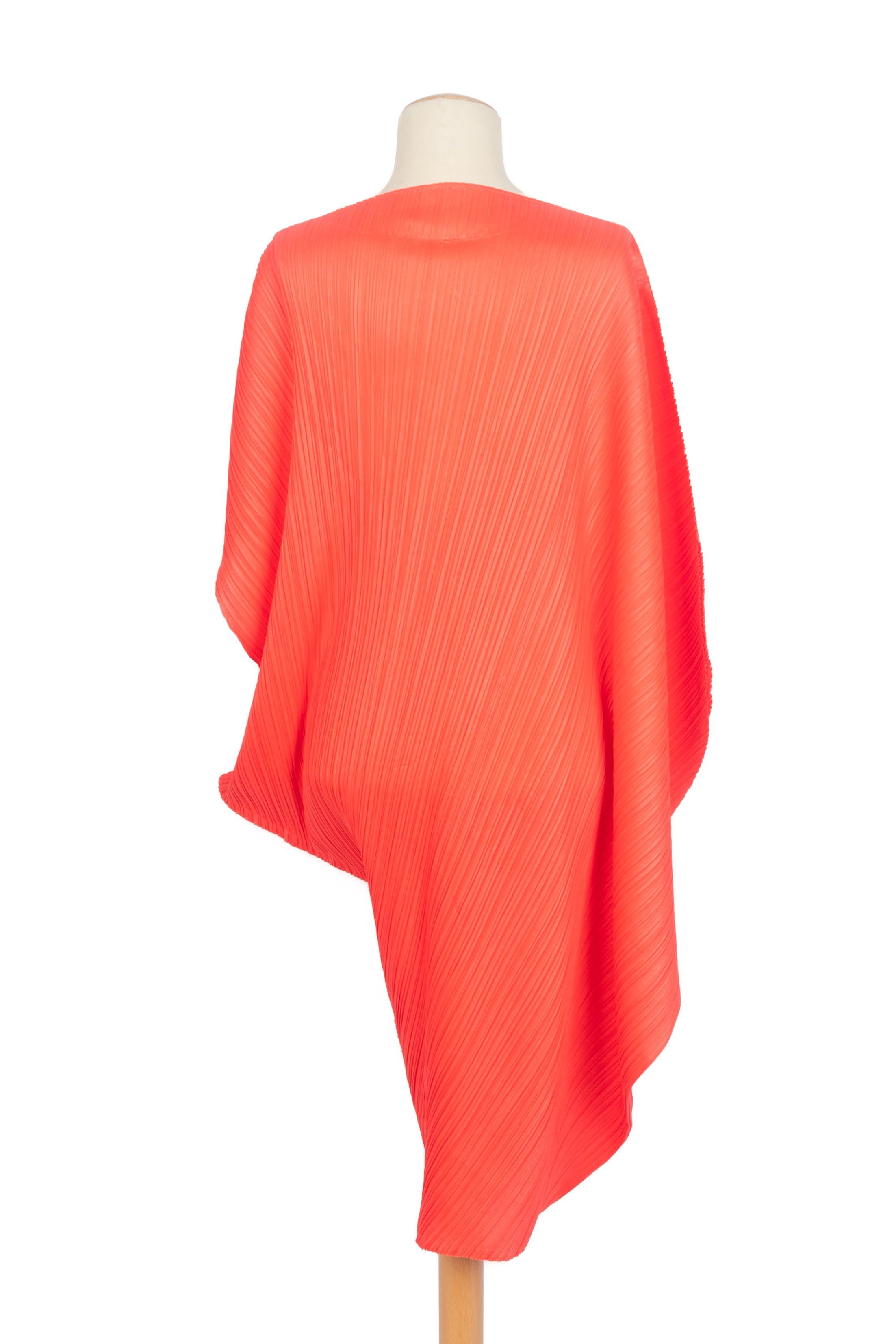 Issey Miyake robe orange Pleats Please Pour femmes en vente