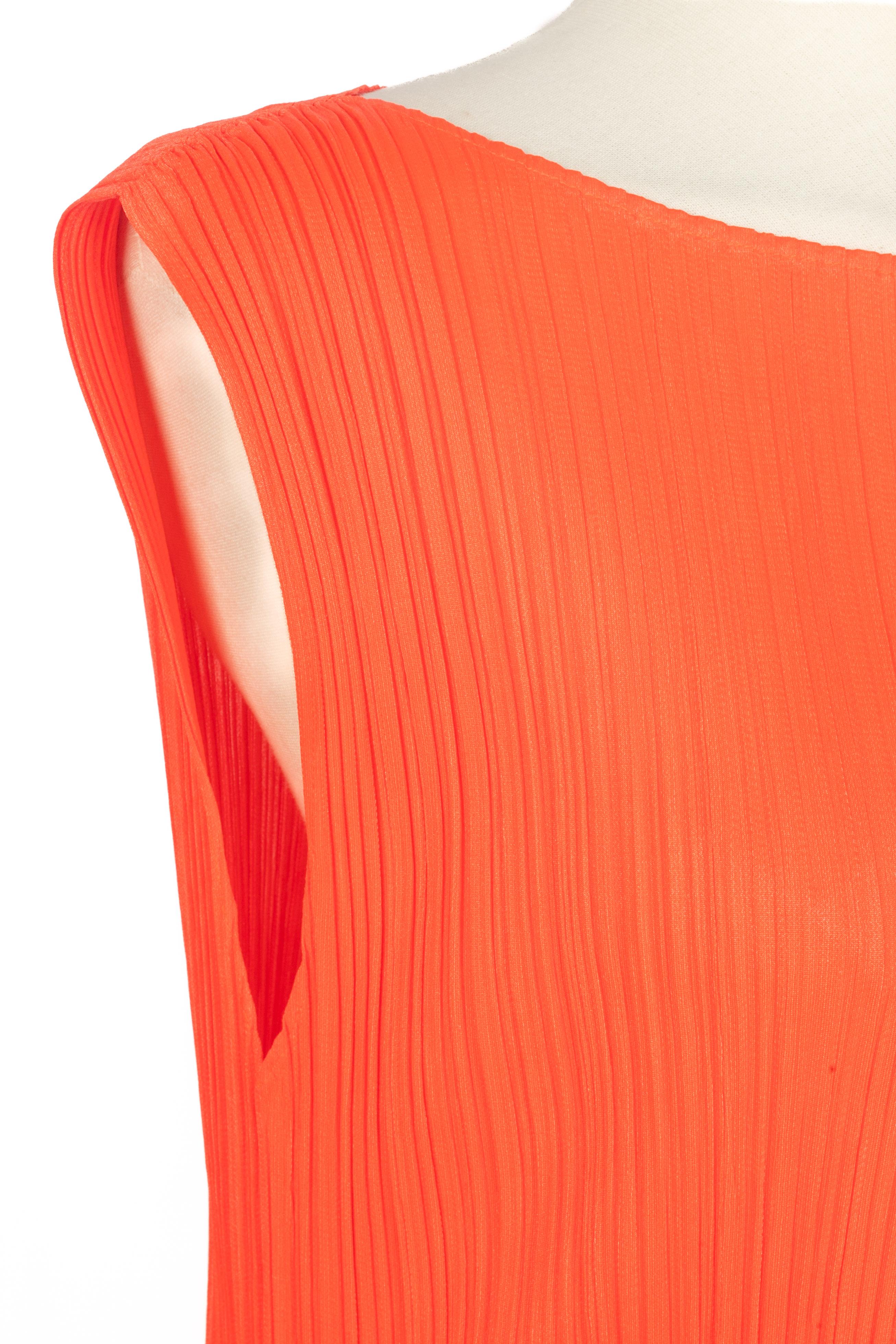 Issey Miyake robe orange Pleats Please en vente 1