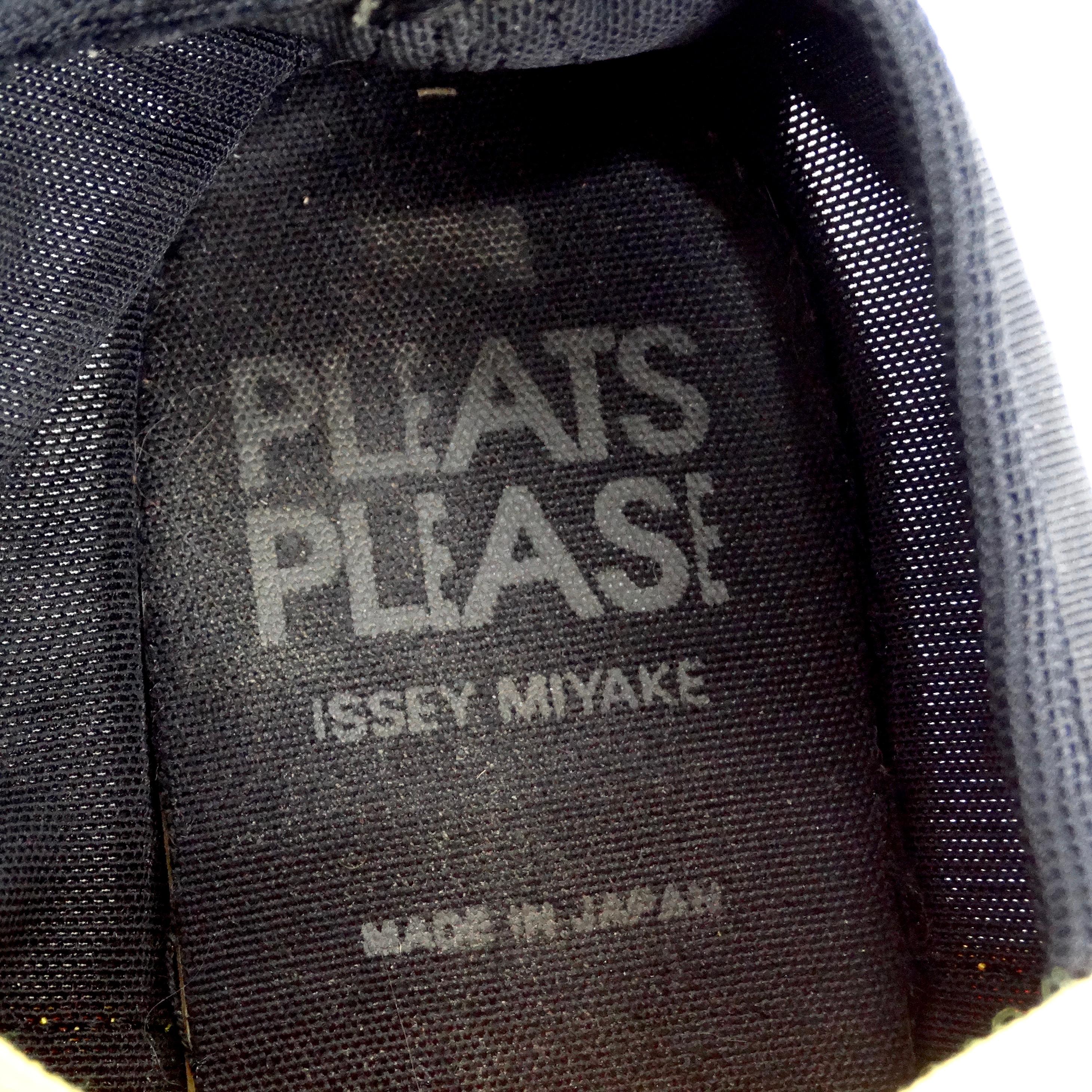 Issey Miyake - Chaussures orange dégradées en vente 3